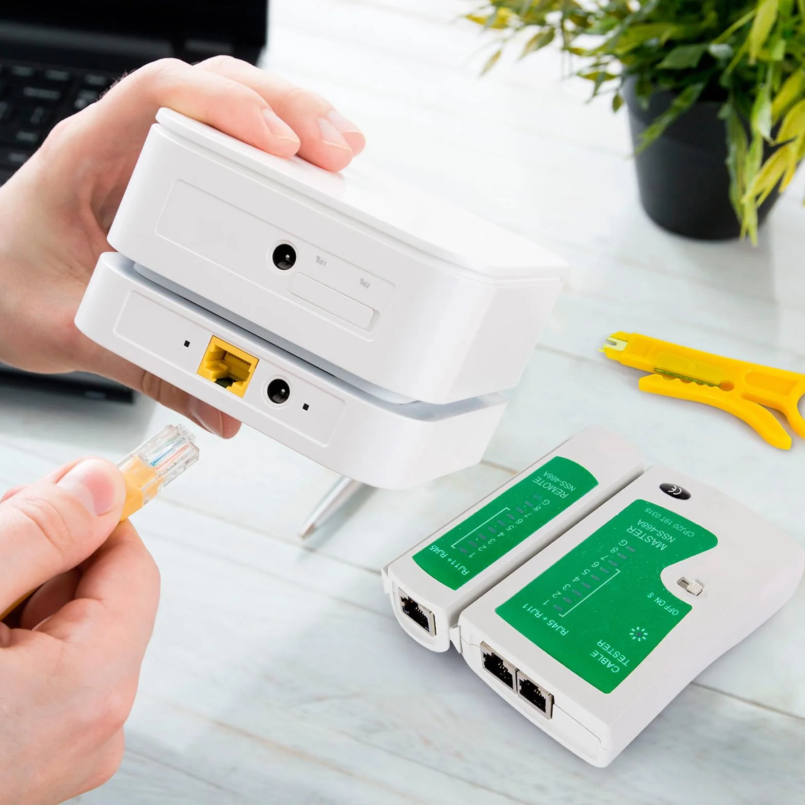 SGILE Kit di Attrezzi per Rete, Pass Through RJ45, Pinza Crimpatrice per Cat5, Cat6, Cat7, Pinza Spellafili, Tester di Rete, Universale RJ45/RJ11/RJ12, Include 25 Connettori CAT6 e 25 Connettori CAT7