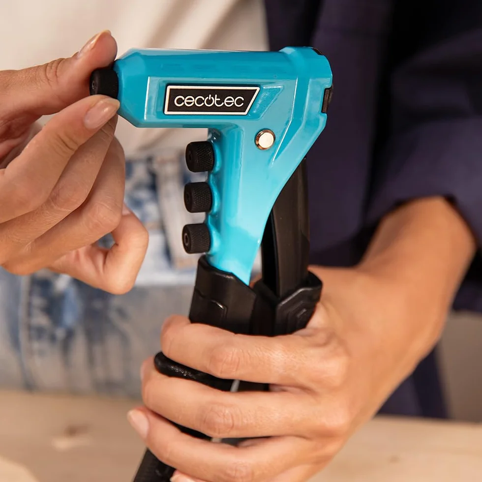 Cecotec FixerForce 4000 Rivettatrice manuale con regolazione senza chiave, 4 ugelli e mandrini, valigetta, 400 rivetti