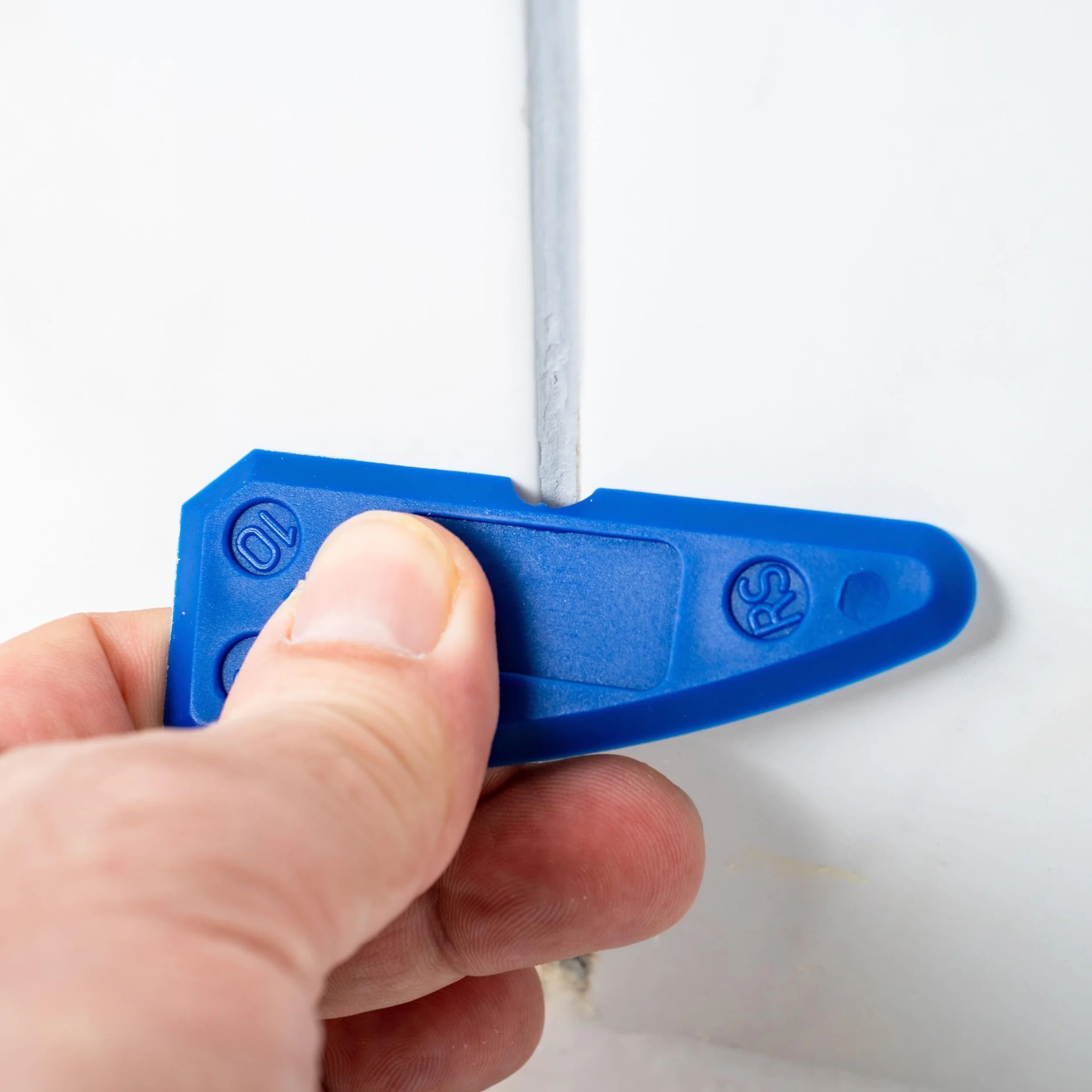 Utensili per rifinire giunti in silicone con istruzioni, Set di 5, attrezzo per silicone sigillante di diverse forme e dimensioni, spatola flexible per sigillare fughe e giunti di cucina e bagno