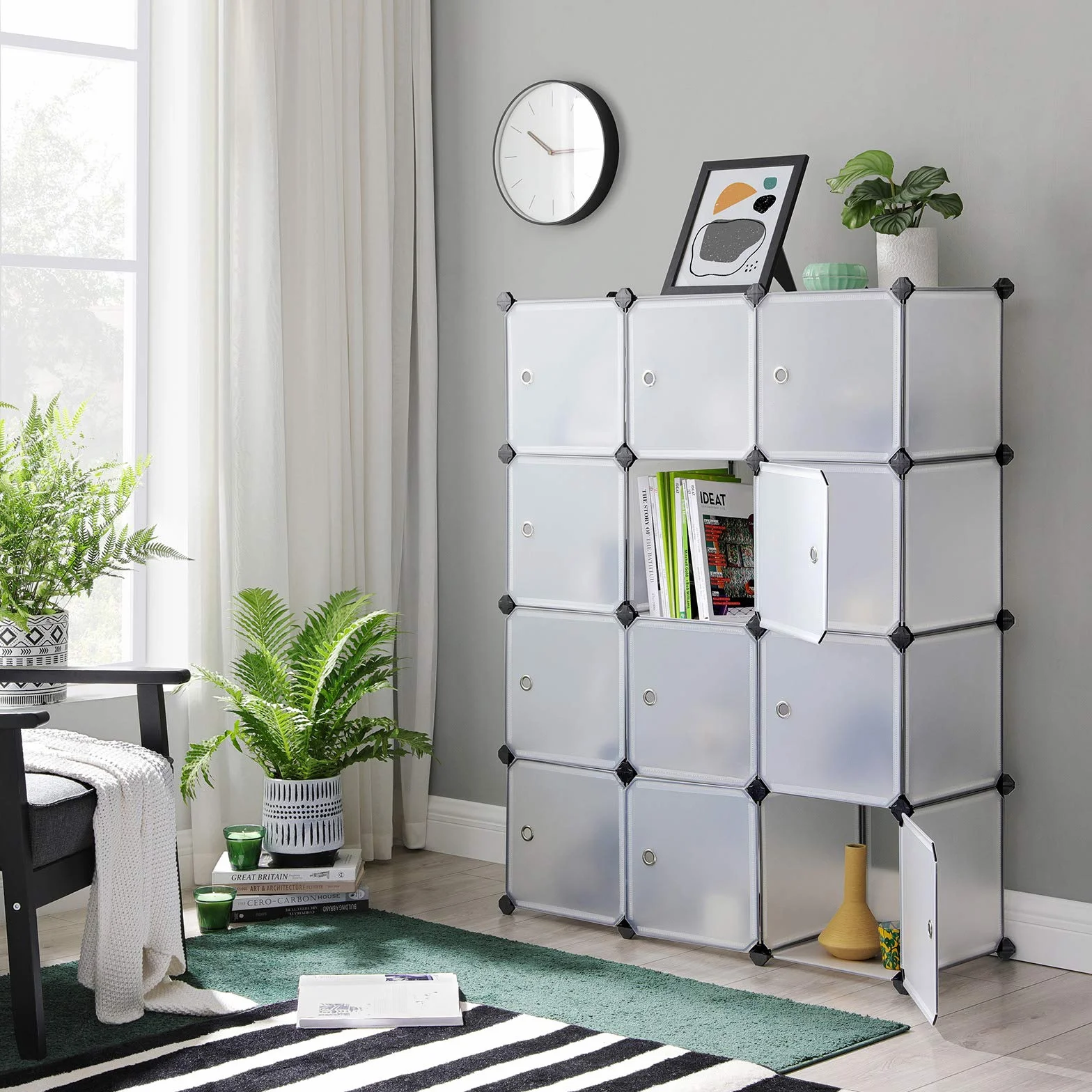 SONGMICS Armadio a 12 Cubi, Portaoggetti Organizzatore, Armadietto Mobiletto con Ante, per Abiti Scarpe Libri, Facile da Assemblare, Bianco LPC342W01