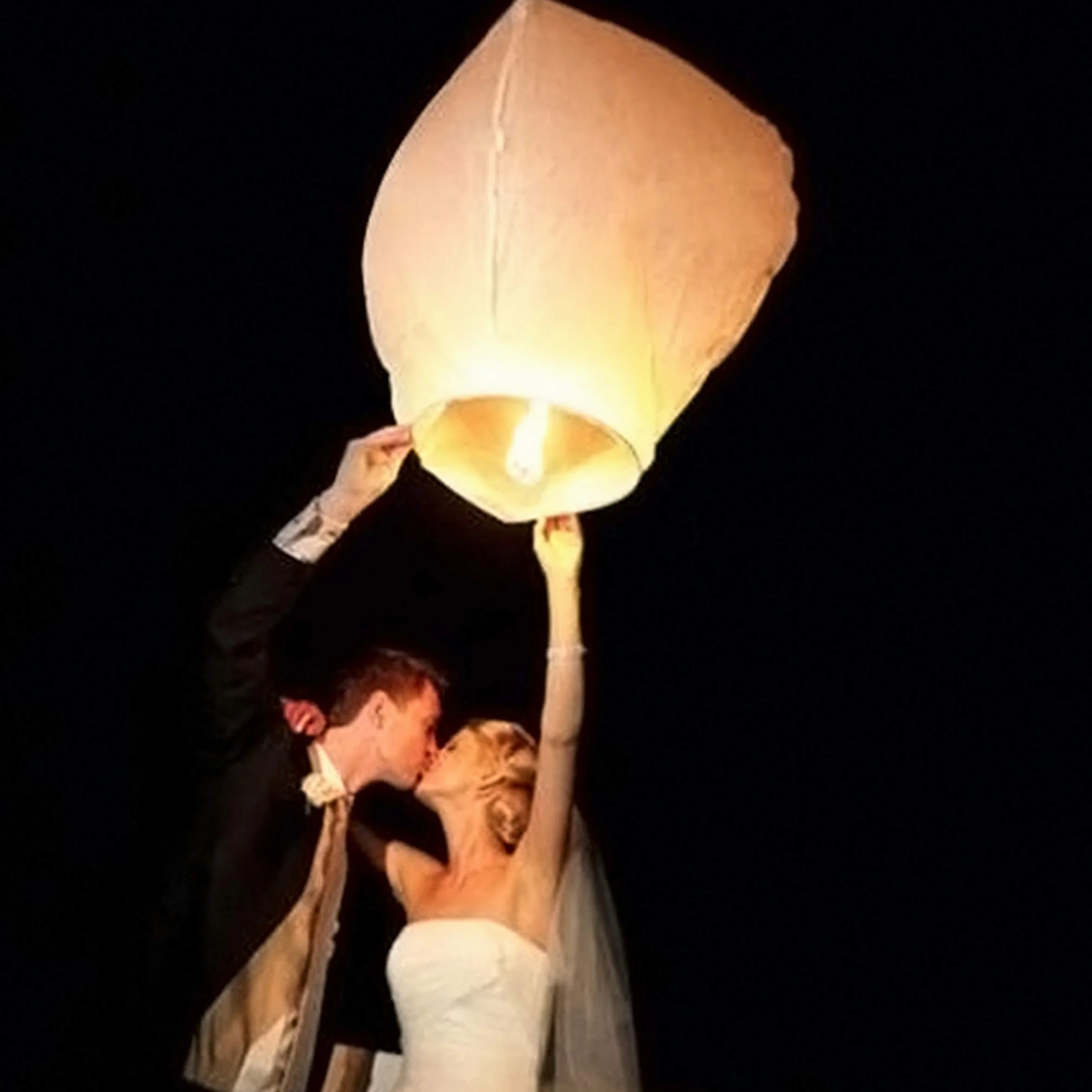 LABOTA Confezione da 5 lanterne volanti cinesi, da rilasciare in memoria, 100% biodegradabili, ecologiche, lanterne galleggianti per volare all'aperto, decorazioni per feste, compleanni, eid,