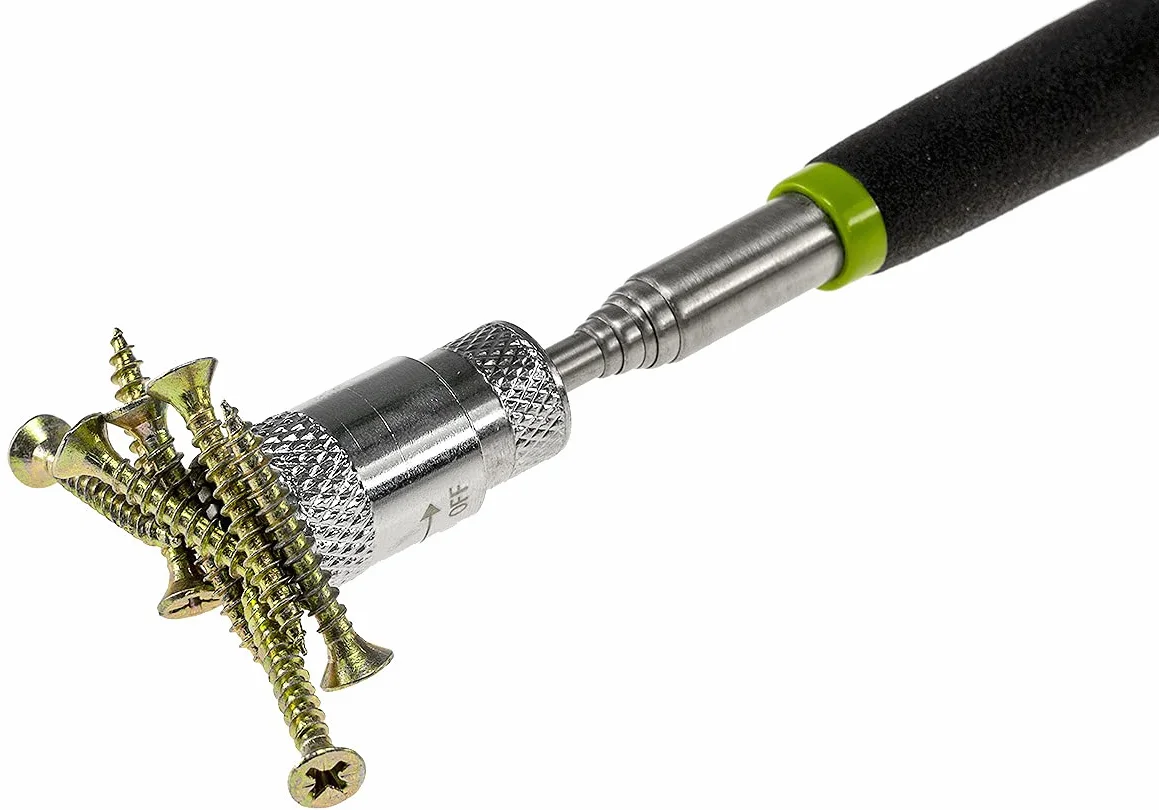 Chilitec, strumento di presa telescopico con LED