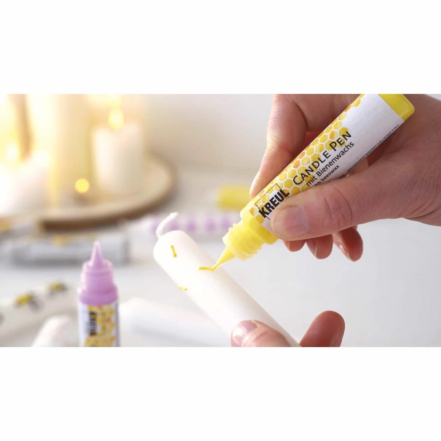 KREUL 49714 - Penna per Candele, Oro, 29 ml, Penna per Candele con Punta fine, Vernice con Cera d'api per Decorare e dipingere Le Candele