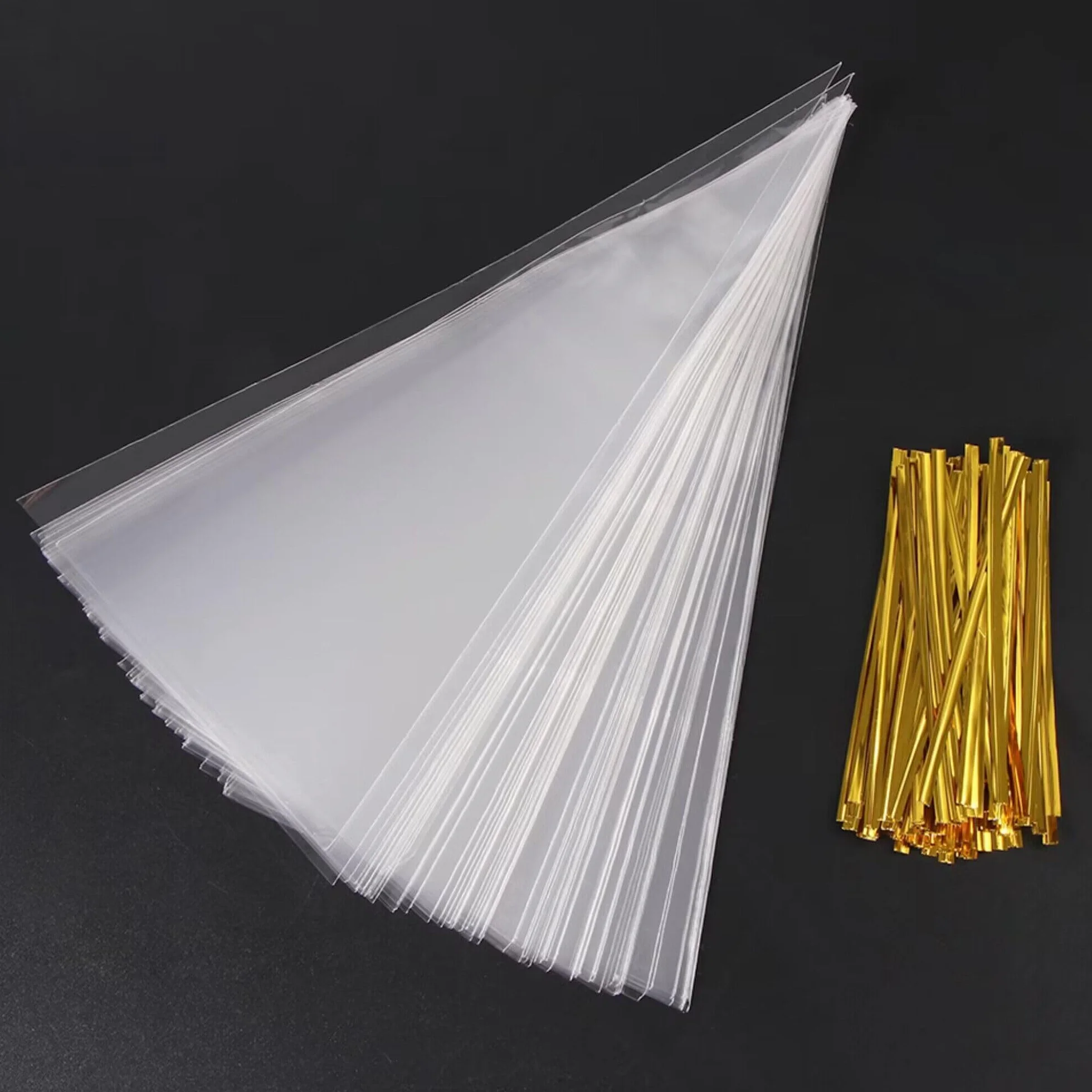 Sacchetti di Cellophane Caramelle 100 Pezzi 13x25cm Triangolo Buste Trasparenti in Cellophan per Confetti Sacchetti di Cono Plastica con 100 Cintura Attorcigliata Dorata per Nozze Compleanno Natale