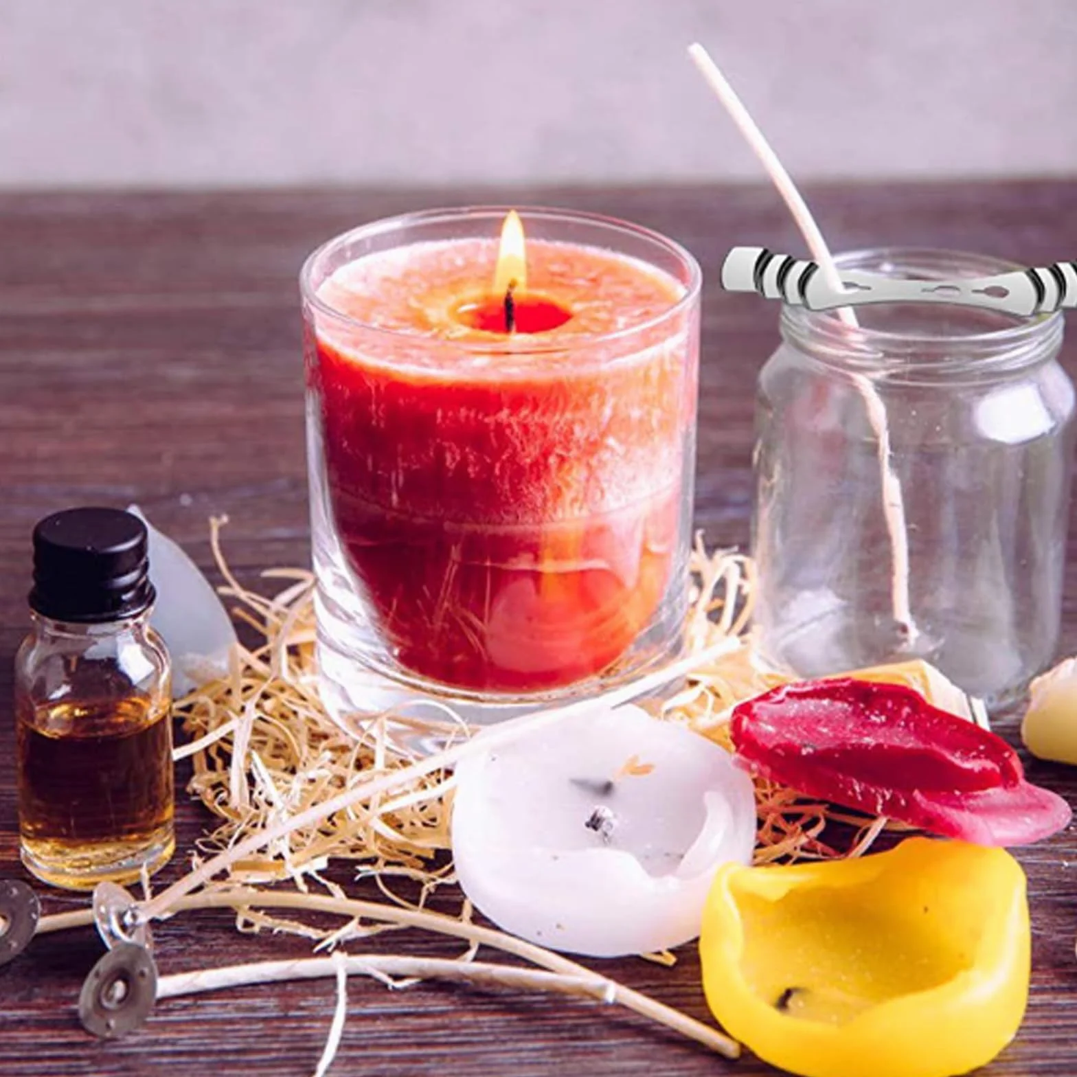 Cera di fusione elettrica da 1,8 l, per la produzione di candele, accessori inclusi stoppini, adesivi per stoppini, dispositivo di centraggio, cucchiaio, pentola per fusione candela fai da te, bianco