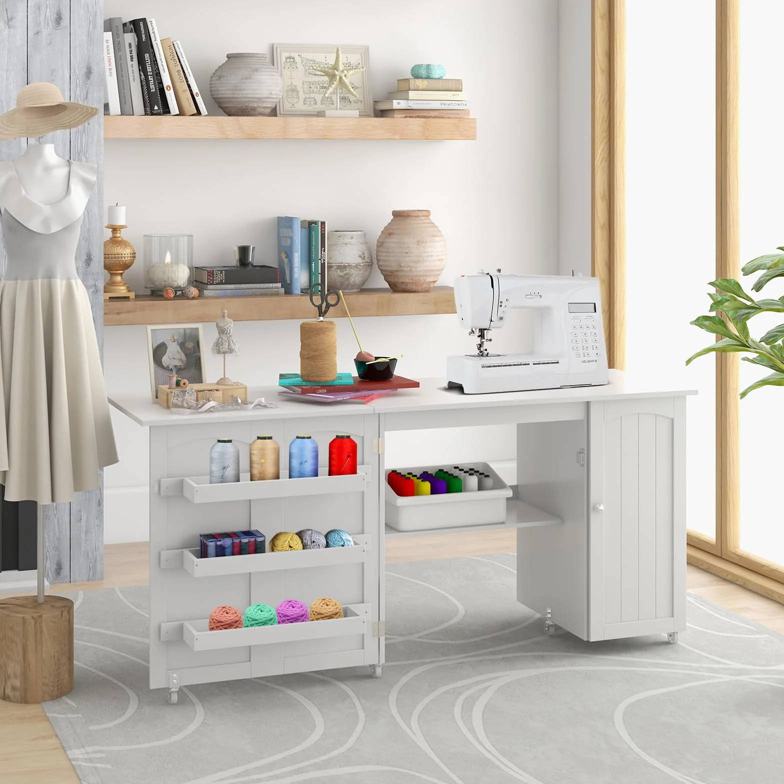GIANTEX 2 in 1 Mobiletto Cucito, Tavolo Cucire Pieghevole, con 4 Ruote, Armadio Versatile in Legno, per Salone/Salotto/Ufficio, Carico di 55kg, 158,5x50x74cm (Bianco)