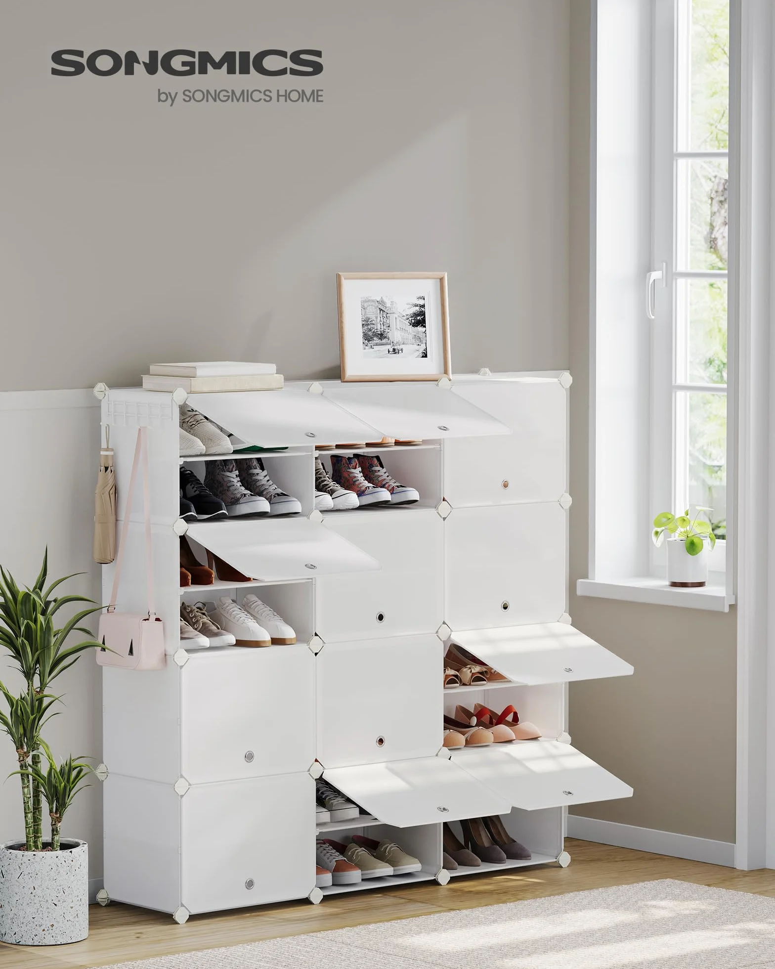 SONGMICS Scarpiera, Scaffale Modulare a 12 Scomparti per 48 Paia di Scarpe da Ingresso, con Sportelli, Telaio in Acciaio e Ripiani in Plastica, Camera da Letto, Bianco Nuvola LPC040W02