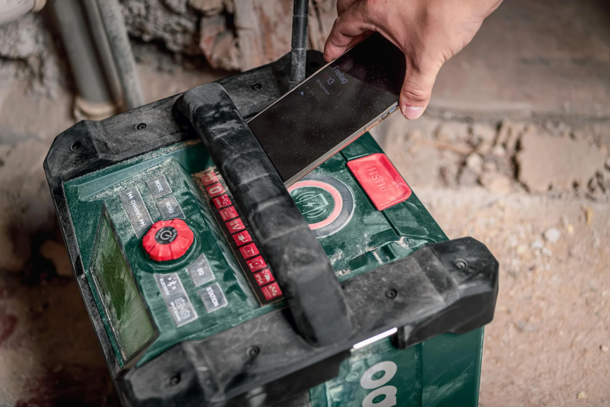 Metabo Radio da cantiere RC 12-18 32 W BT DAB+, 18 V, con Bluetooth e AUX, classe di protezione IP 54, radio 600779850