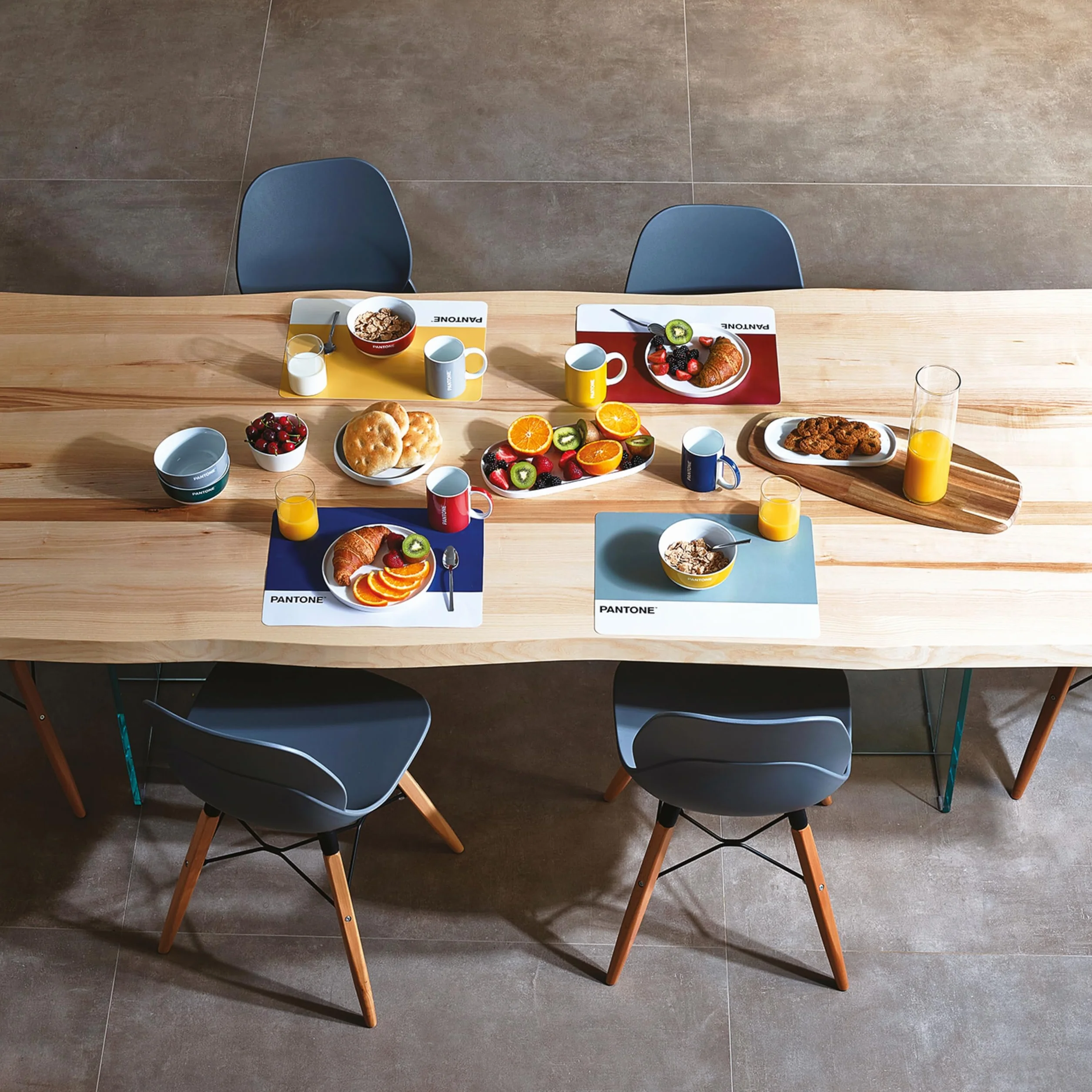 Tazza Colazione Personalizzata Pantone in Porcellana 350ml