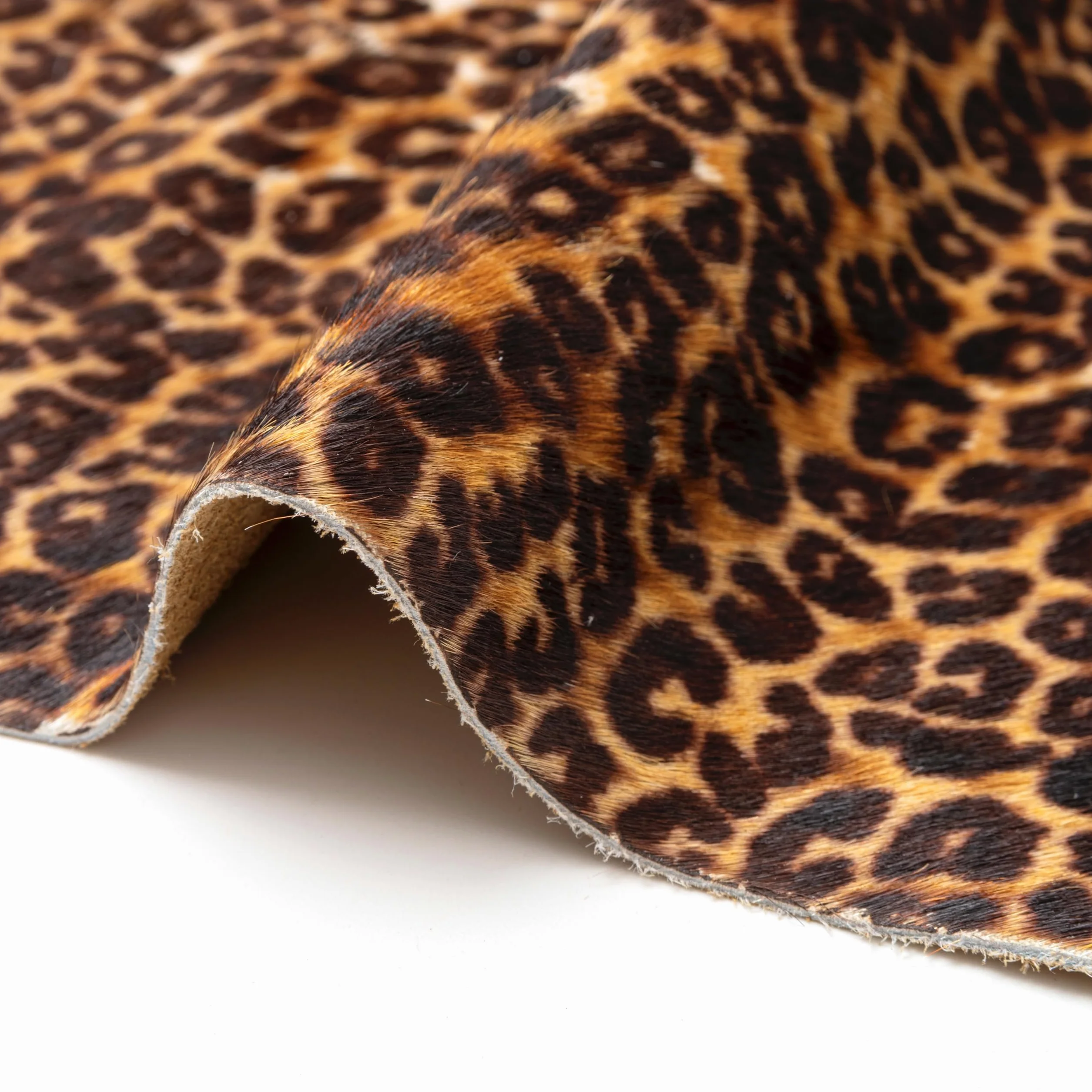 IPEA 1 Kg Scampoli di Vera Pelle Pelosa Dimensioni e Colori Casuali Made in Italy