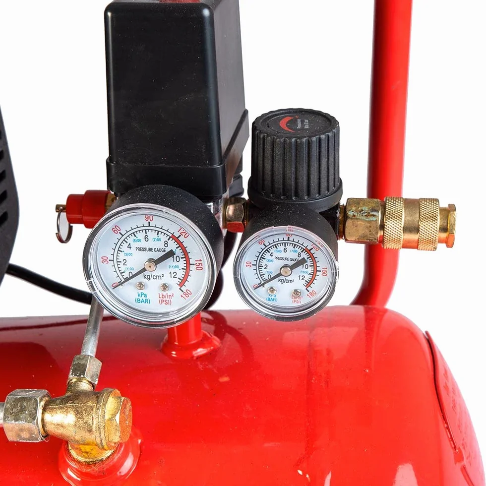 AMC Compressore ad aria da 50 litri pressione 8 bar elettrico coassiale 2 Hp incluso Kit Accessori salva spazio motore potente termicamente silenziato protetto con Carcassa esterna in alluminio