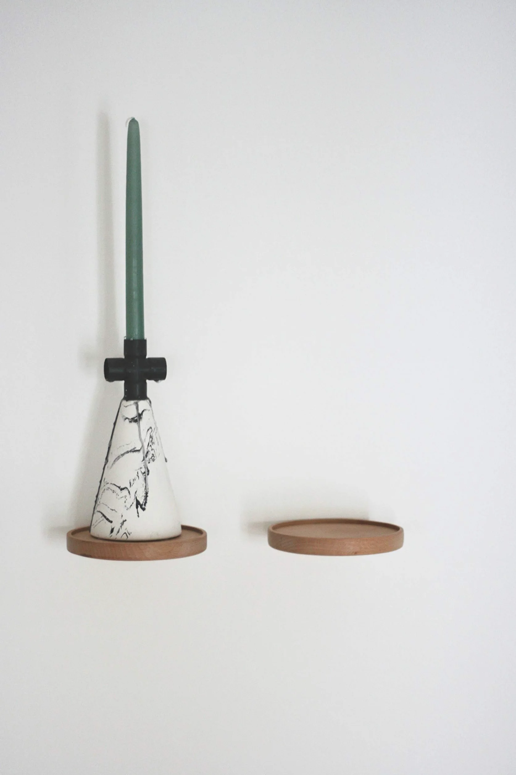 Coracle - Scaffali da Parete Rotondi galleggianti, Decorazione per Pannelli di Legno, per Foto, Piante, Candela, Esposizione, Design Moderno, Confezione da 2 (Diametro Ø15 cm)