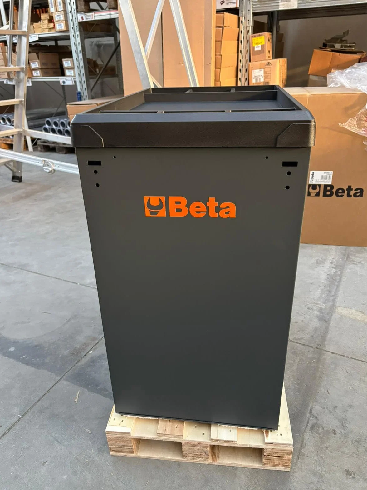 BETA Cassettiera 6 cassetti con assortimento 196 utensili C04BOX-A VU 024006301