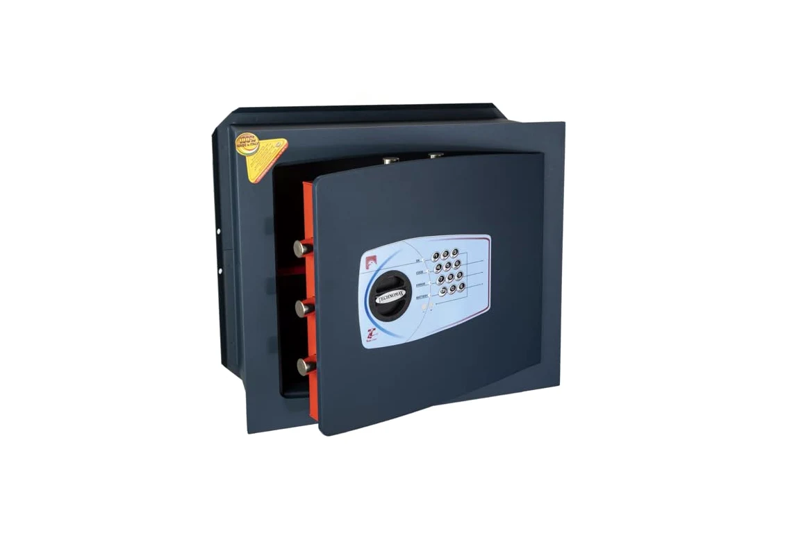 Technomax, Cassaforte a muro, Serie Gold Trony modello GT/6, Apertura a combinazione elettronica digitale, Dimensioni mm. 420 (H) x 480 (L) x 230 (P)