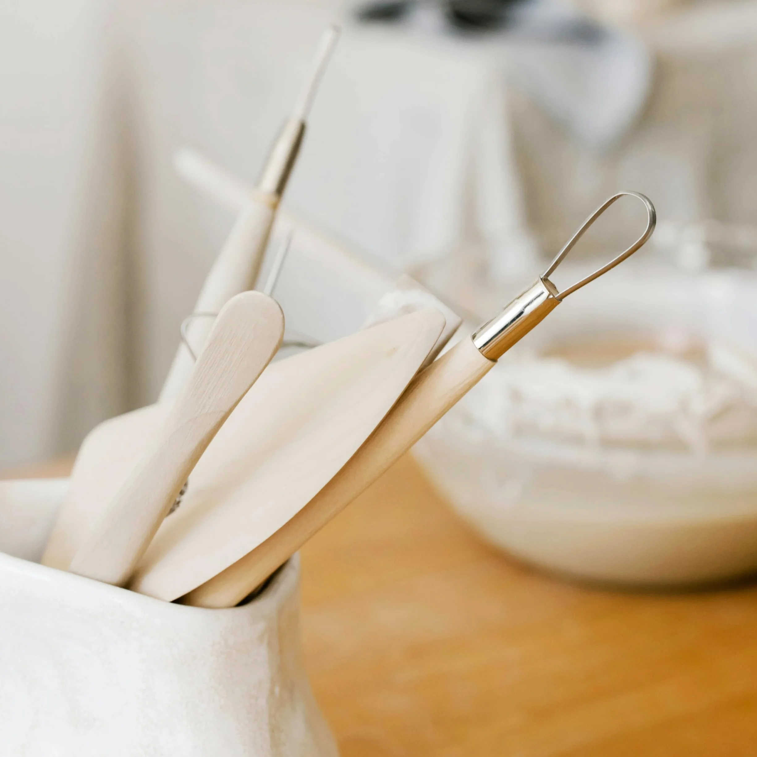 Kit completo di ceramica: strumenti per modellare, colori acrilici e guida rapida per intrattenimento creativo in famiglia fai da te con argilla