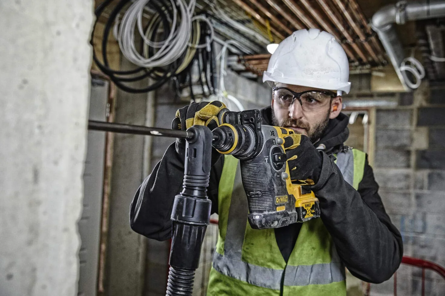 DEWALT TASSELLATORI SDS PLUS 18V BRUSHLESS 24mm, DCH274P2T-QW