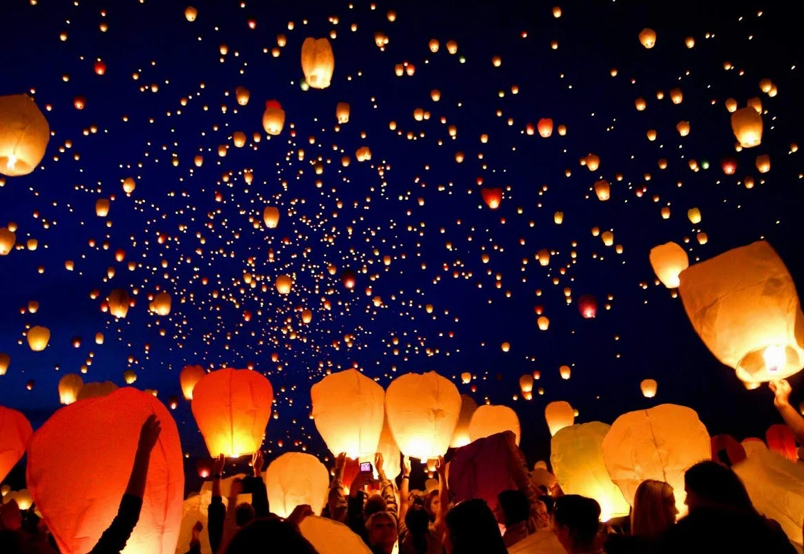 PARTYLANDIA CF 10pz Lanterna Cinese, Biodegradabile, Mongolfiera Volante Pallone Aerostatico Cielo Feste Sky Lantern (Giallo)