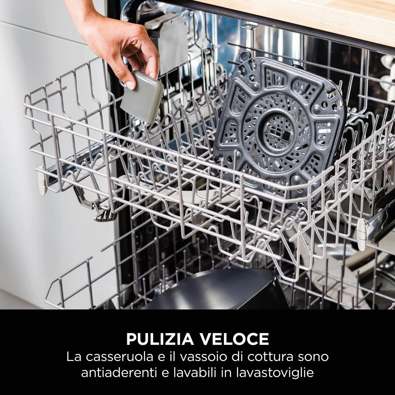 Ninja Speedi Pentola Elettrica Rapida 10 in 1, Friggitrice ad Aria, 5,7 l, Pasti per 4 in 15 Minuti, Frittura ad Aria e Cottura al Vapore, Idea Regalo Natale, Nero, ON500EU
