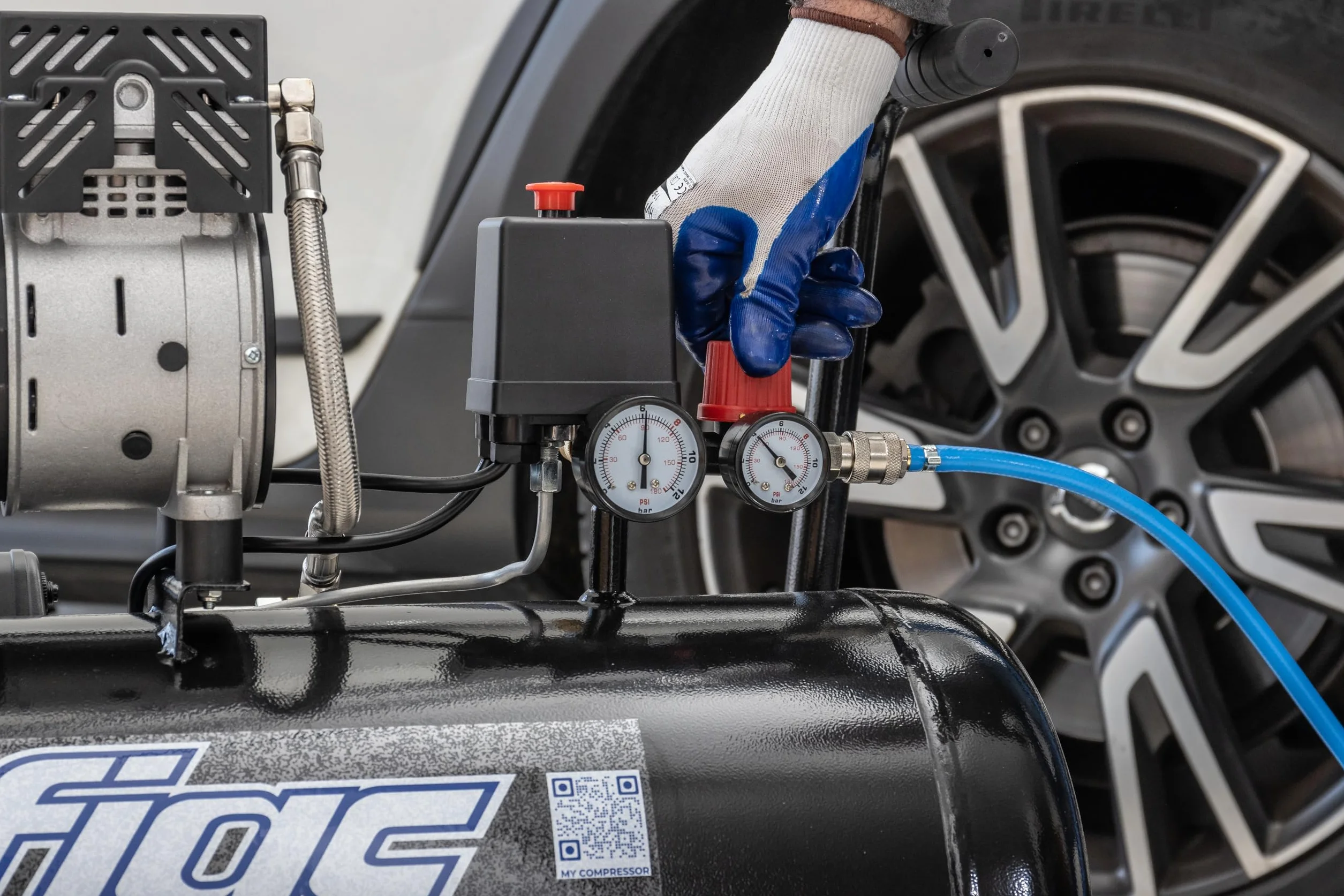 FIAC Compressore d'Aria Mobile Silenzioso SUPERSILENT 50, Compressore Aria Senza Olio, Pressione Massima 8 Bar, Potenza 1 CV, Serbatoio 50 Litri, Rumorosità 58 dB LpA