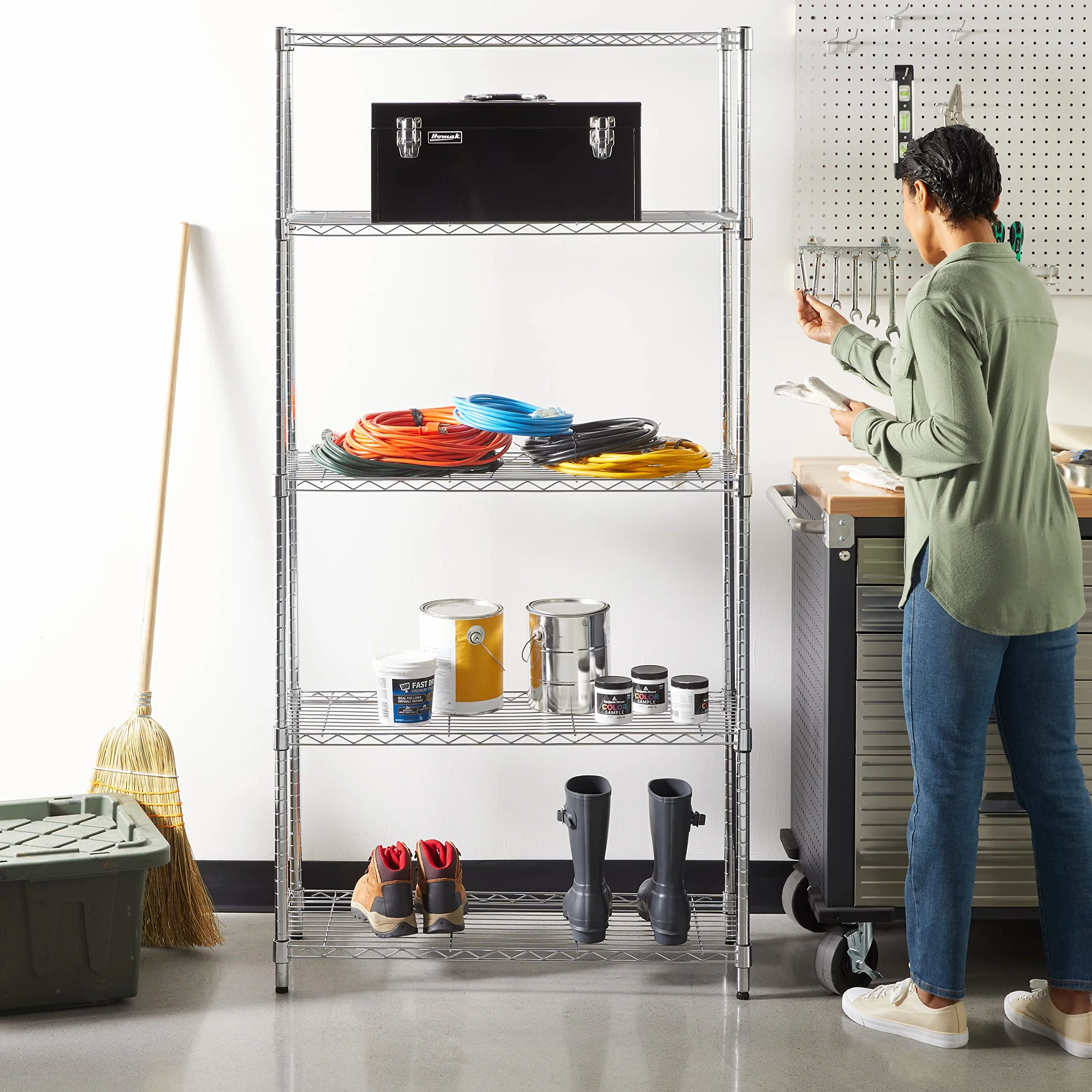 Amazon Basics Scaffaliera a 5 ripiani, altezza dei ripiani e piedini di livellamento regolabili, peso massimo 680 kg, Cromo, 36 D x 91 W x 183 H cm