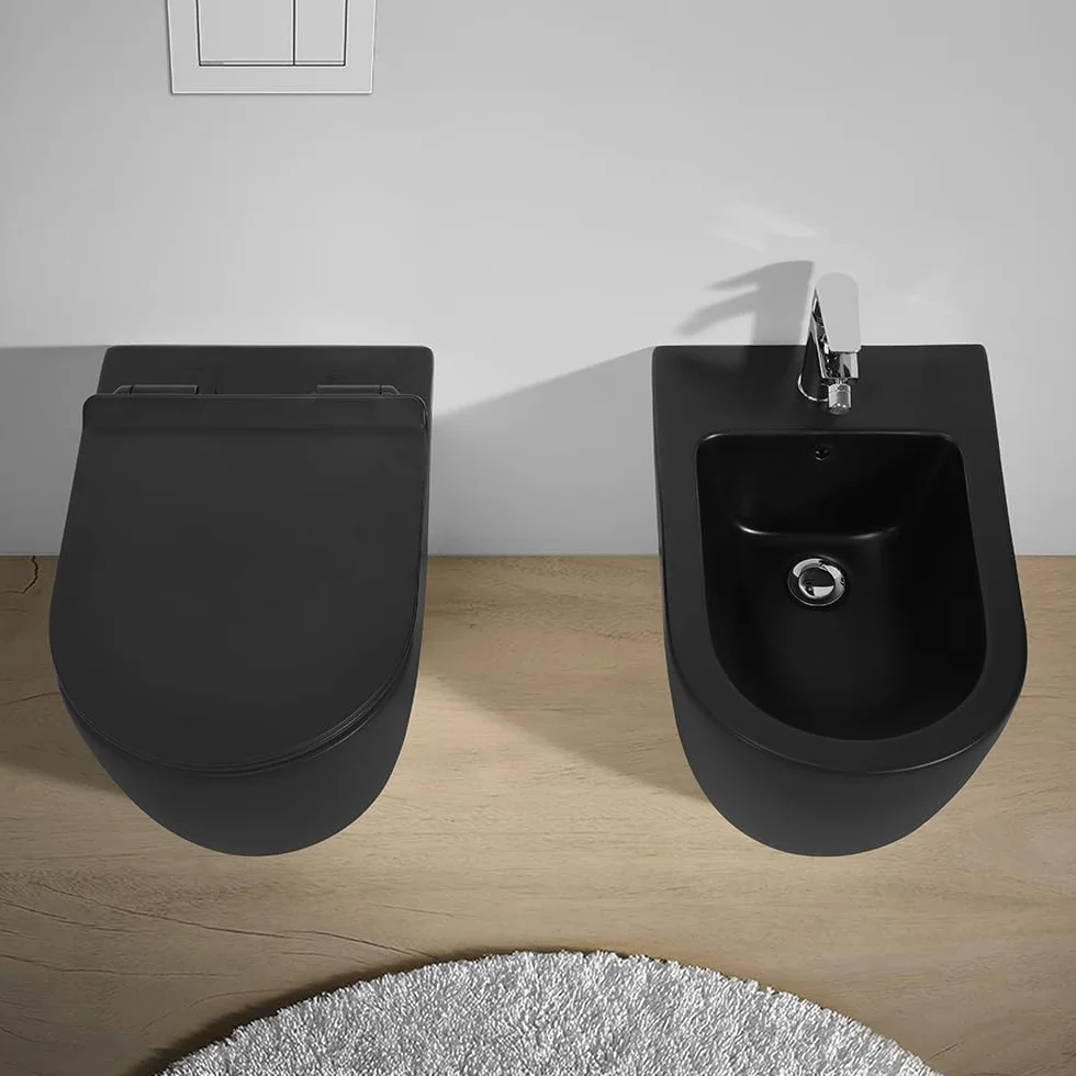Sanitari Filomuro in Ceramica Nero Opaco con Copriwc Soft Close e Scarico a Tornado – Set WC e Bidet Linea Tokyo Design Moderno
