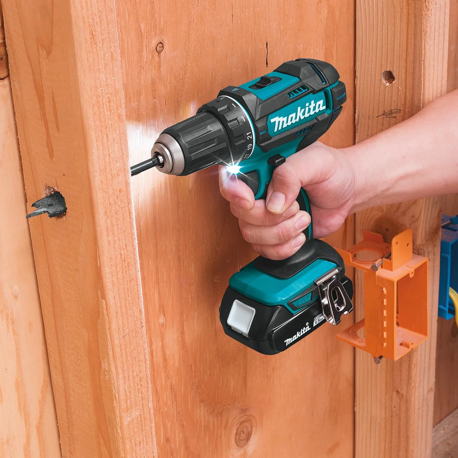 Makita DDF482Z Trapano avvitatore a batteria, 60Nm 18V - Senza Batteria E Caricabatteria