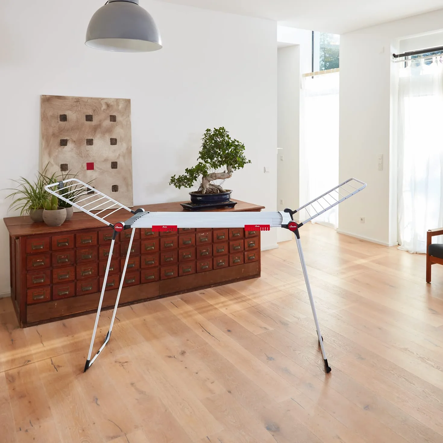 Vileda Infinity Flex Plus, stendibiancheria di grandi dimensioni, griglia telescopica estensibile fino a 2 mt, 30 mt stenditura, fatto diplastica e metallo. Da usare per stendere il tuo bucato