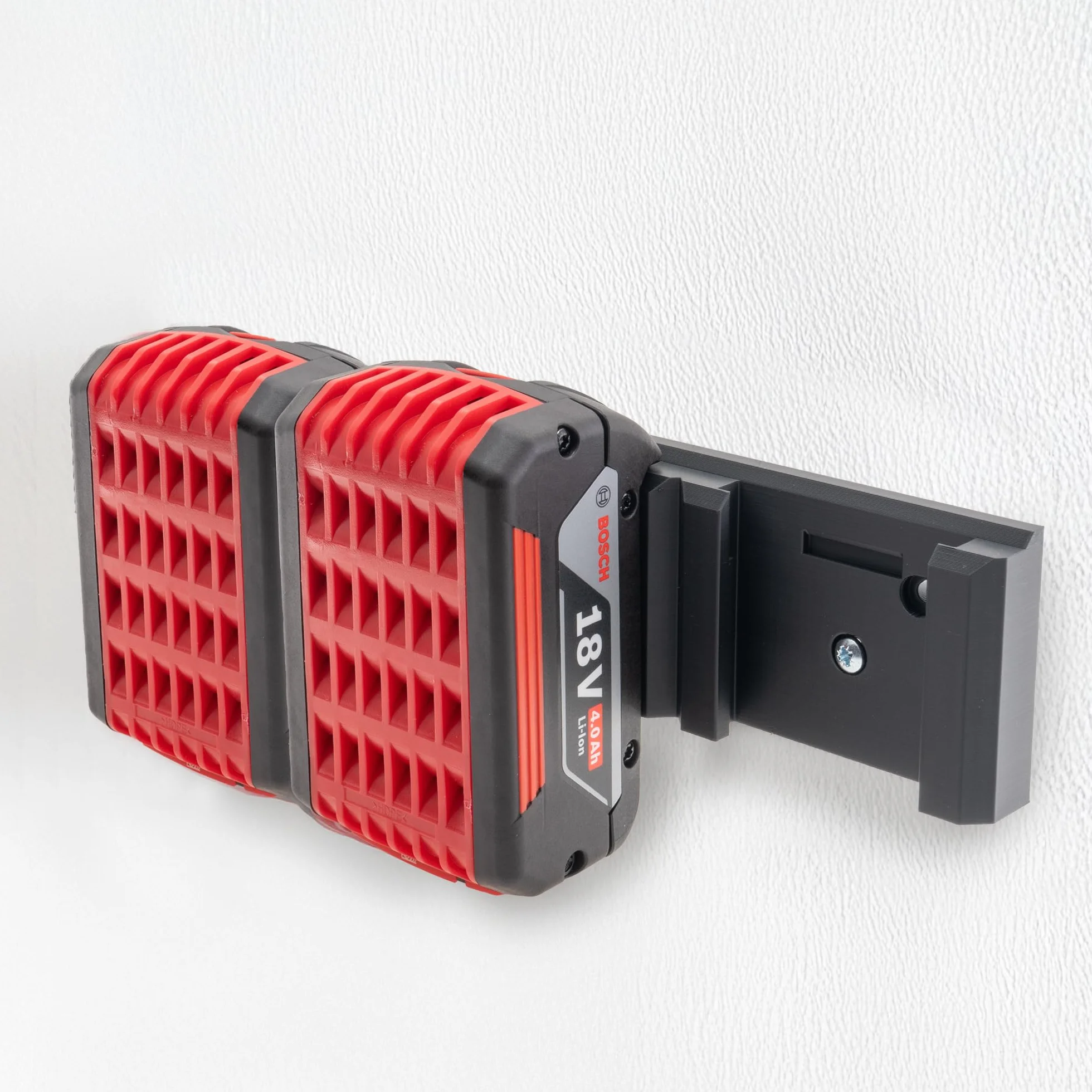 Supporto da parete per batterie Bosch Professional da 18 V e PowerCore, robusto supporto salvaspazio, per 3 batterie, 5 viti e 5 tasselli, facile da montare con funzione di bloccaggio [Made in Germay]