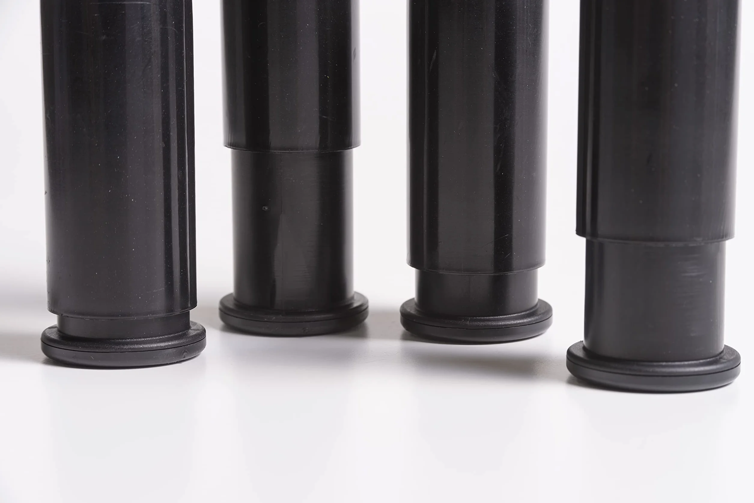 IPEA 4X Piedini Regolabili per Mobili, Cucina, Divano, Armadi – Set di 4 Gambe Allungabili in Altezza da 100 a 145 mm – Piedi Colore Nero – 45 millimetri di Allungamento