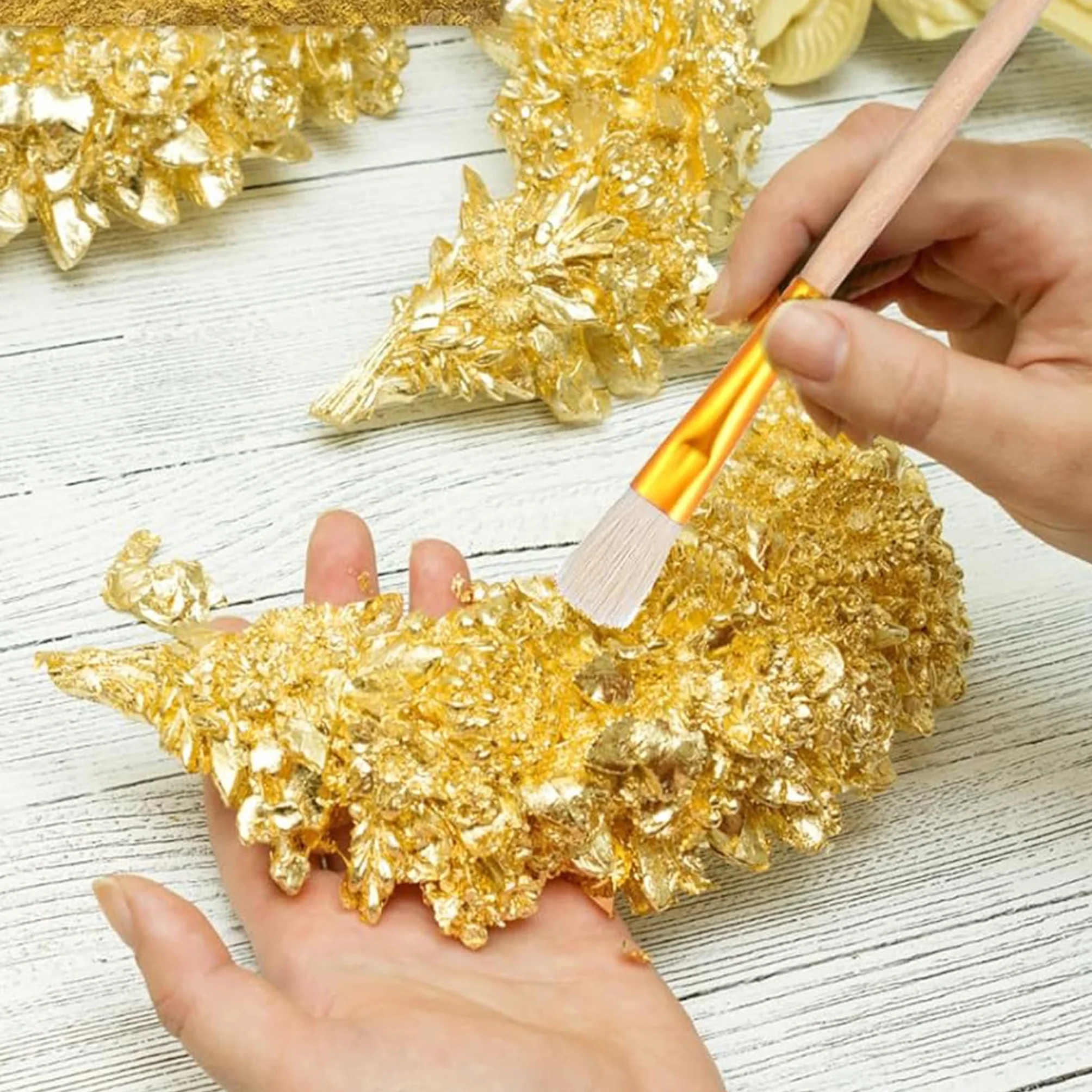 200 Fogli Foglia Oro Commestibile 14x14cm, Carta Lamina Oro per Decorazione Torte/Artigianato/Pittura, incl. Pinzette + Pennello, Oro Imitazione 24 Carati