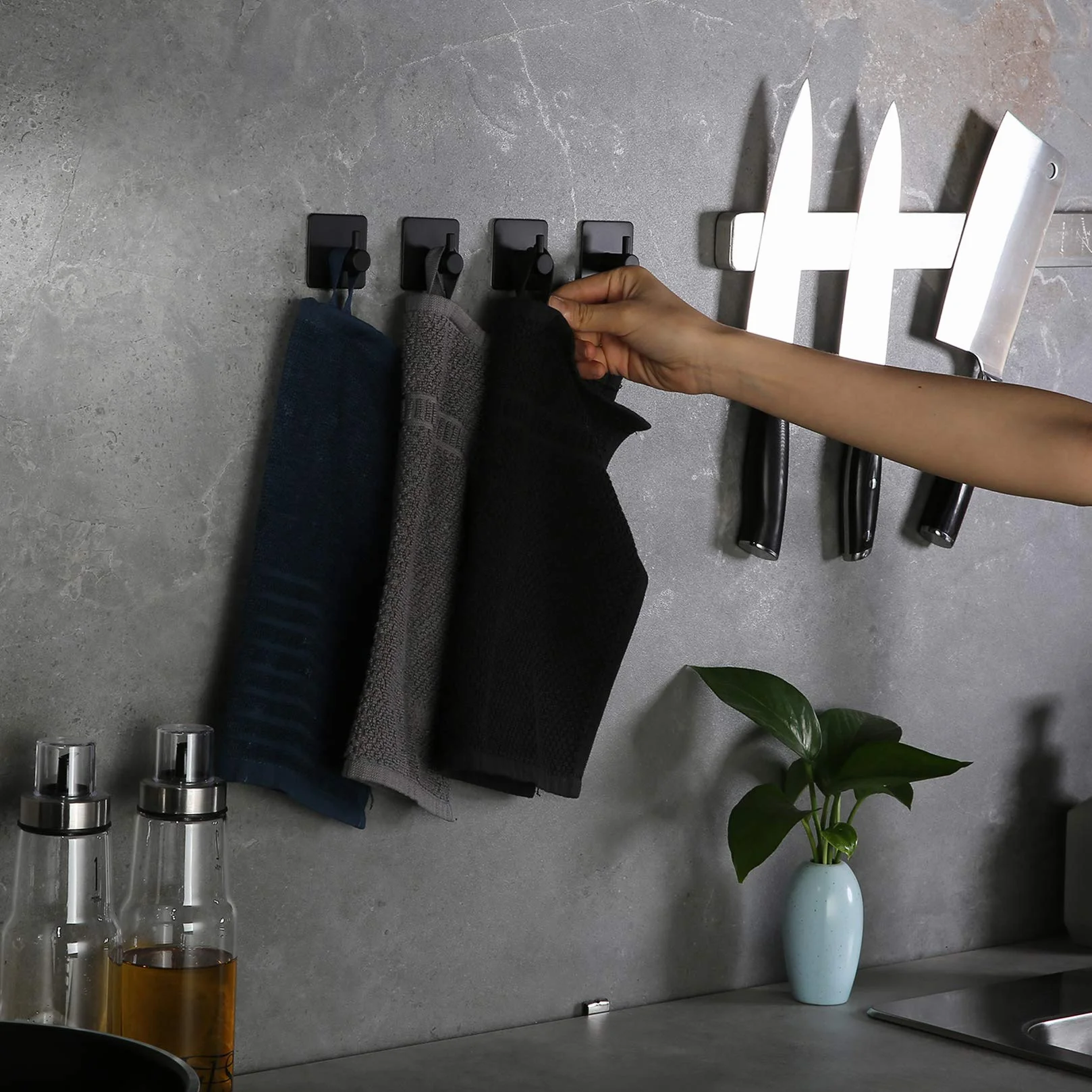 Ganci Adesivi Portasciugamani Senza Foratura Acciaio Inox per Cucina Bagno, 4 Pezzi, Nero