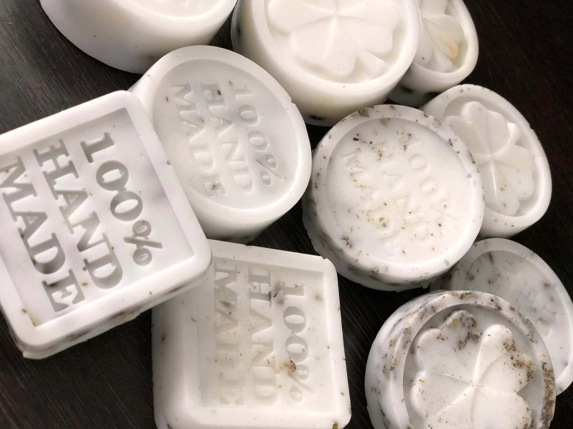 Seifenprofis - Burro di Karité Biologico - Sapone alla Glicerina, Sapone Grezzo, Base per Sapone, Lenitivo, 100% Vegano, Senza SLS, 1 kg