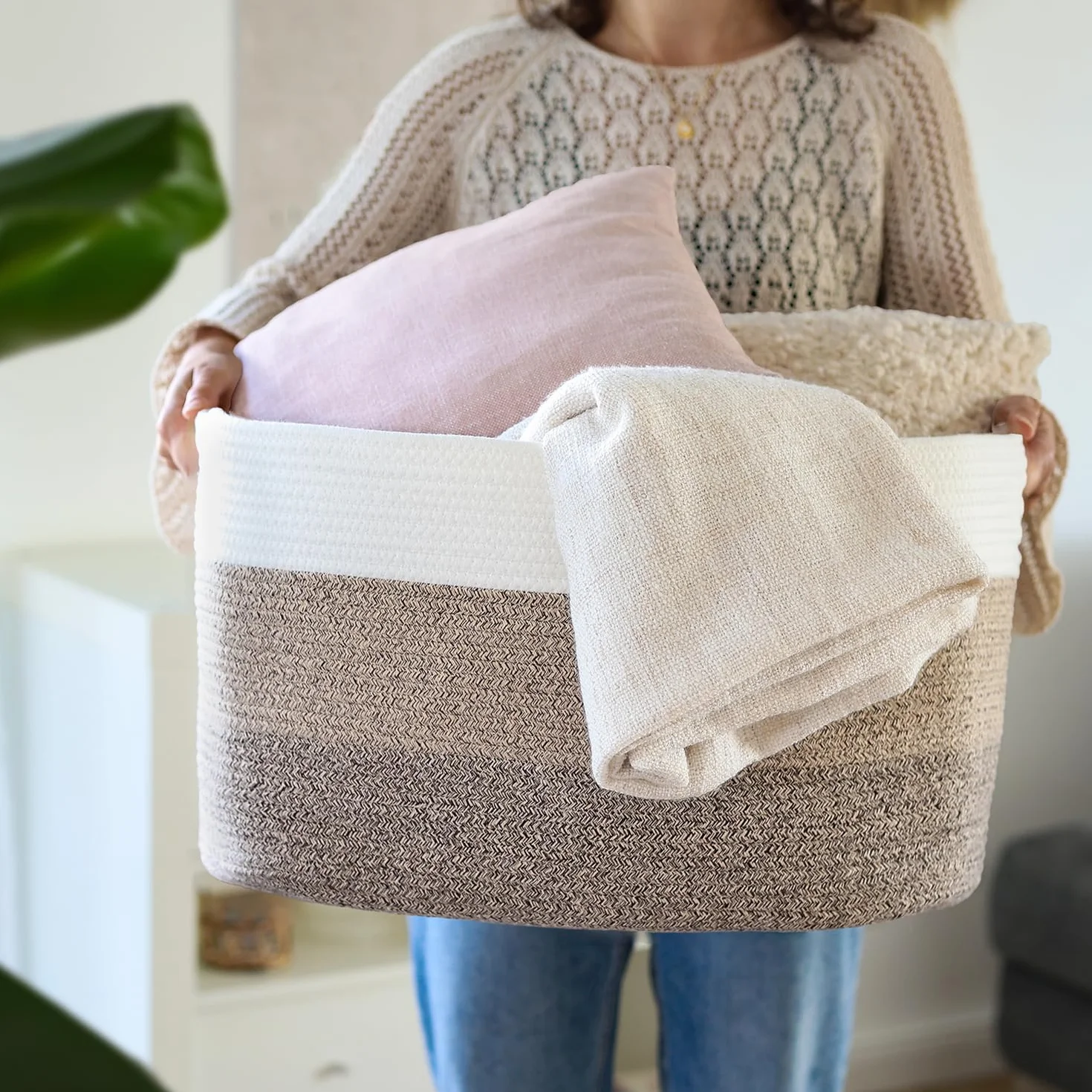 HMF XXL Cesto portabiancheria in cotone, cesto contenitore angolare con manici | 55 x 43 x 30 cm | Bianco-Marrone