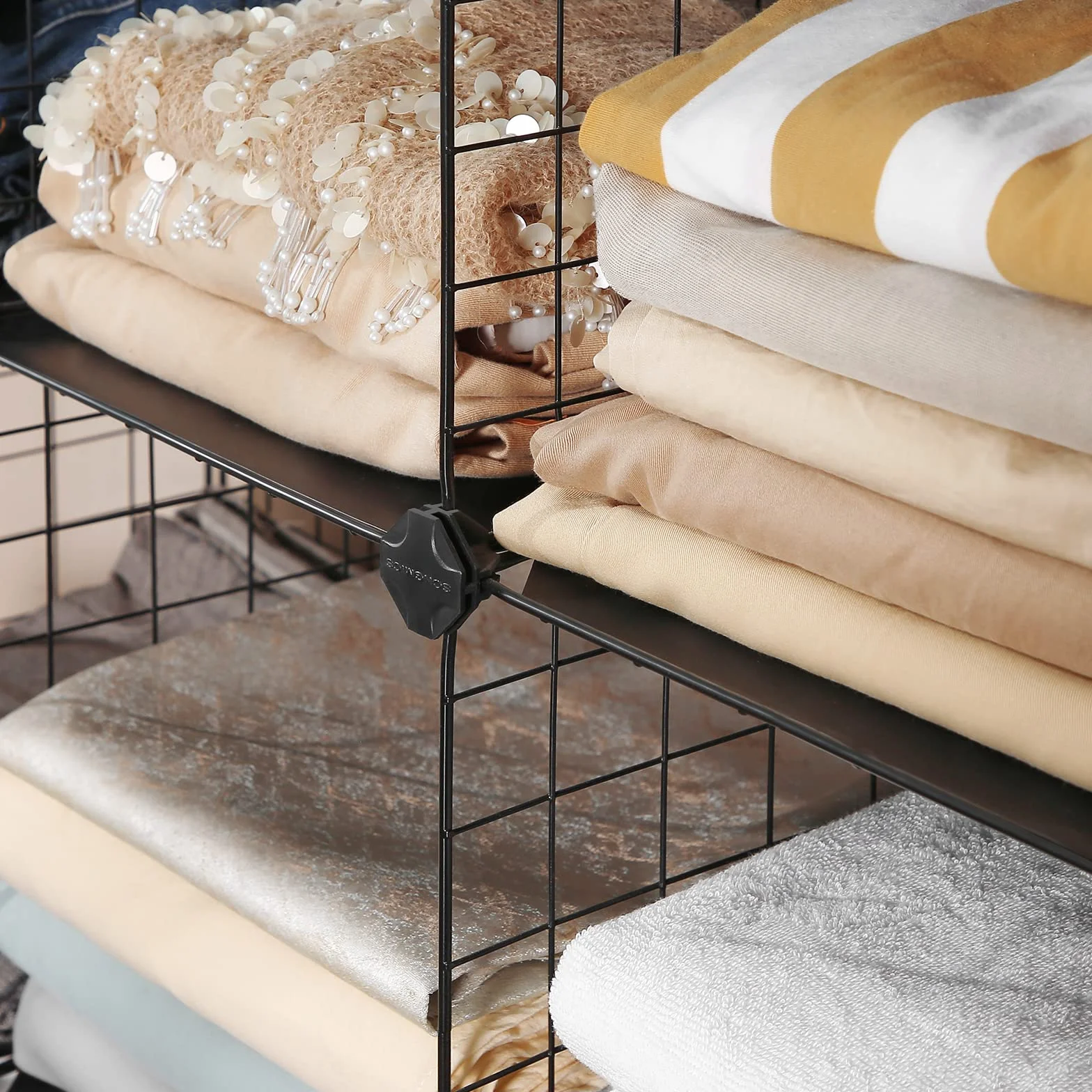 SONGMICS Scaffale a 12 Scomparti di Griglia Metallica, Organizzatore Modulare ad Incastro con Pannelli di Plastica PP, per Libri Scarpe Vestiti, Soggiorno Bagno, 31 x 93 x 123 cm, Nero LPI34H