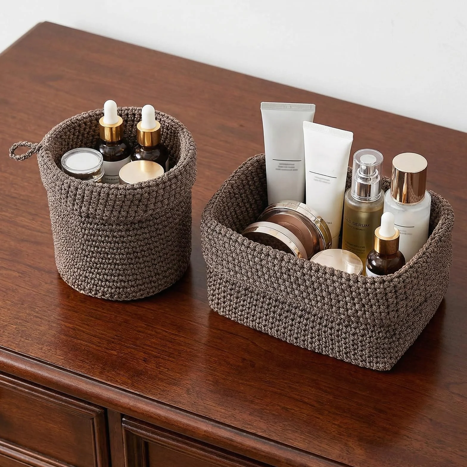 Set di 2 Cestini Intrecciati per Organizzare, Cesto in Corda di Cotone, Impilabile Organizer, Ceste Portaoggetti per Bagno,Cestino Decorativo per Soggiorno,per Cucina, Bagno, Camera da Letto (Marrone)