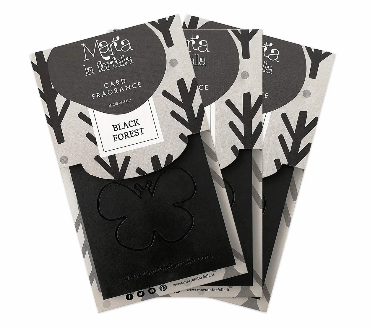 Marta La Farfalla Tessere profumate appendibili per armadi e cassetti Kit da 3pz profumazione Maschile Black Forest