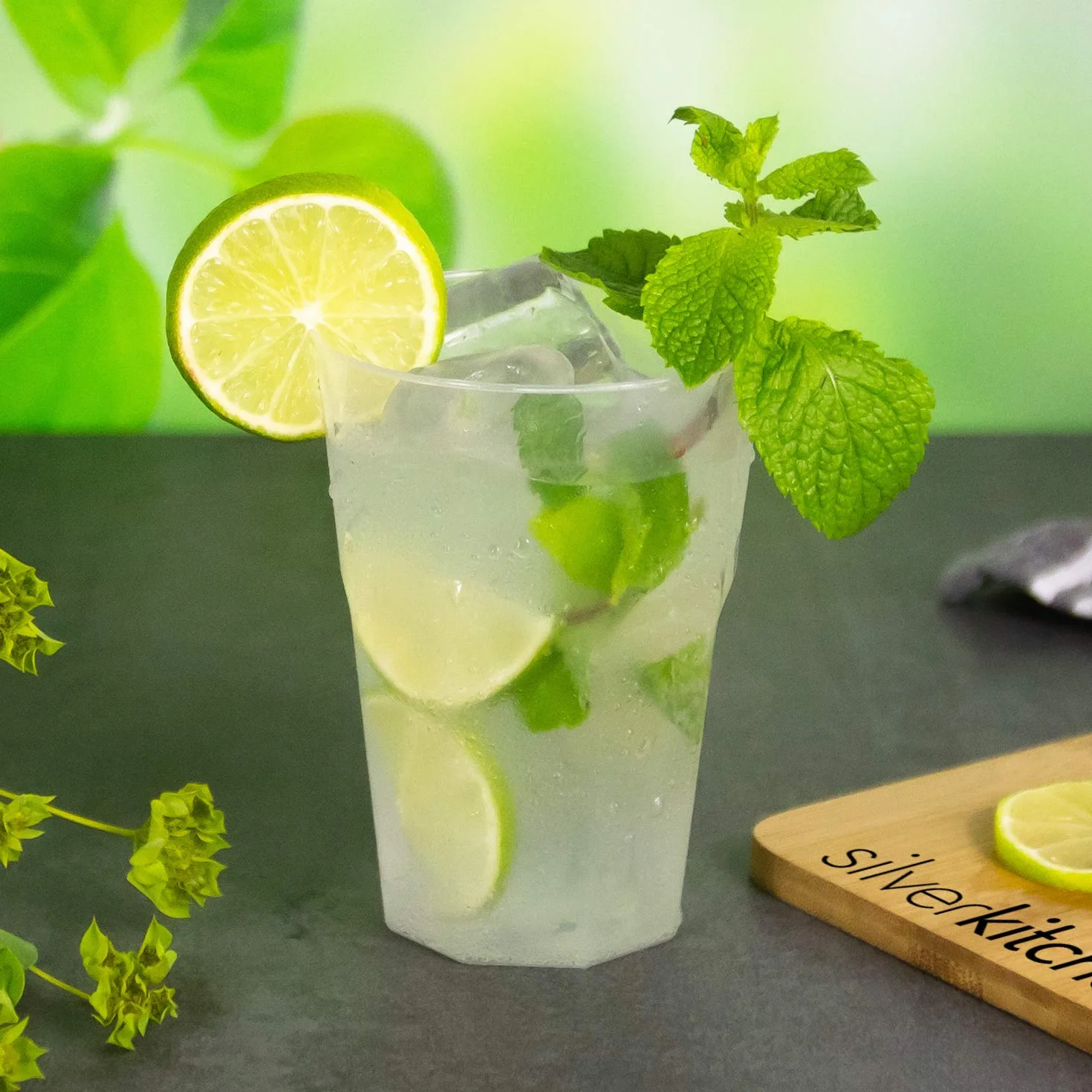 Bicchieri da cocktail 300 ml infrangibili riutilizzabili in plastica PP Made in Germany