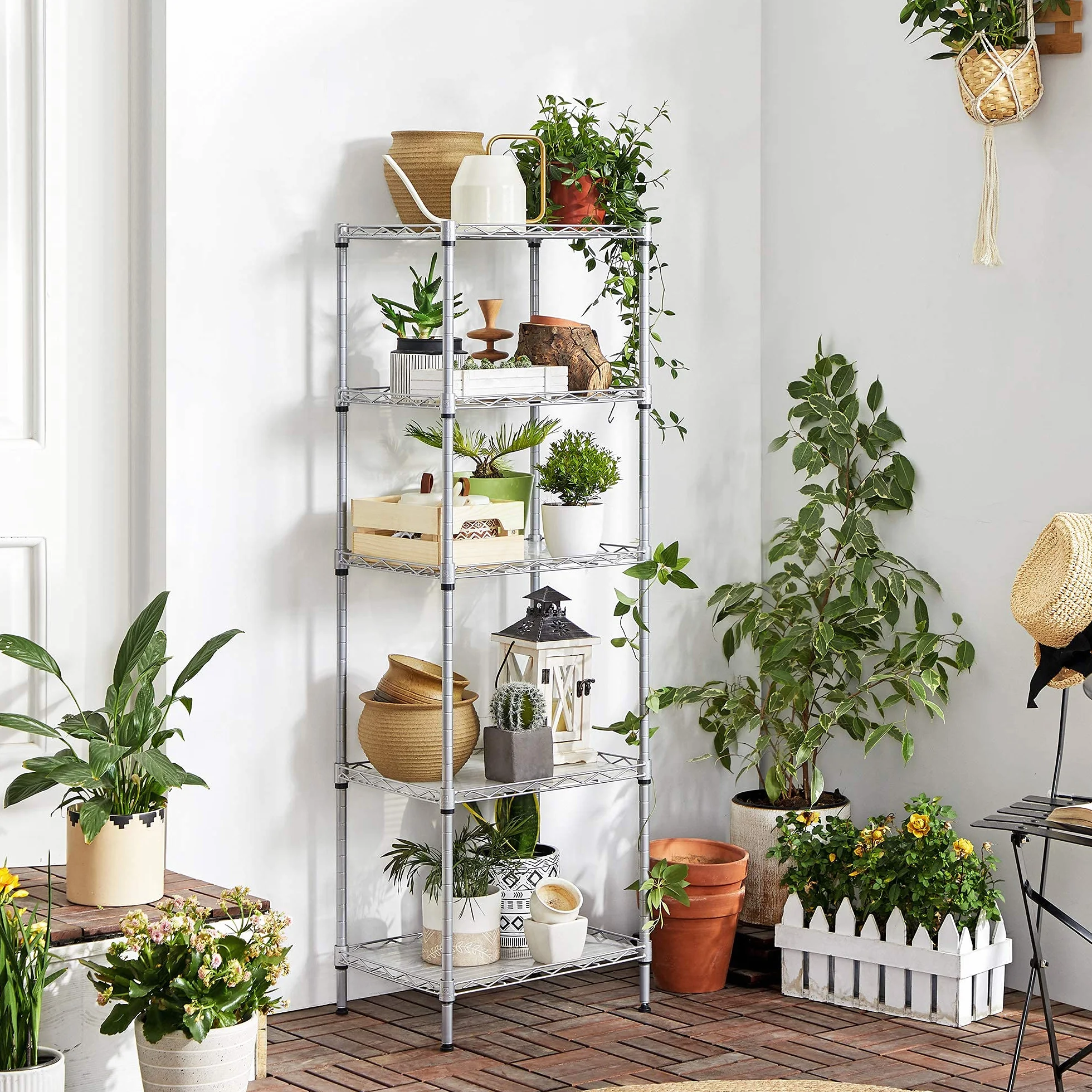 SONGMICS Mensola da cucina, scaffale a 5 livelli, sottile, 8 ganci, mobile da bagno, tavola in plastica, regolabile in altezza, in metallo, per cucina, argento LGR115E01