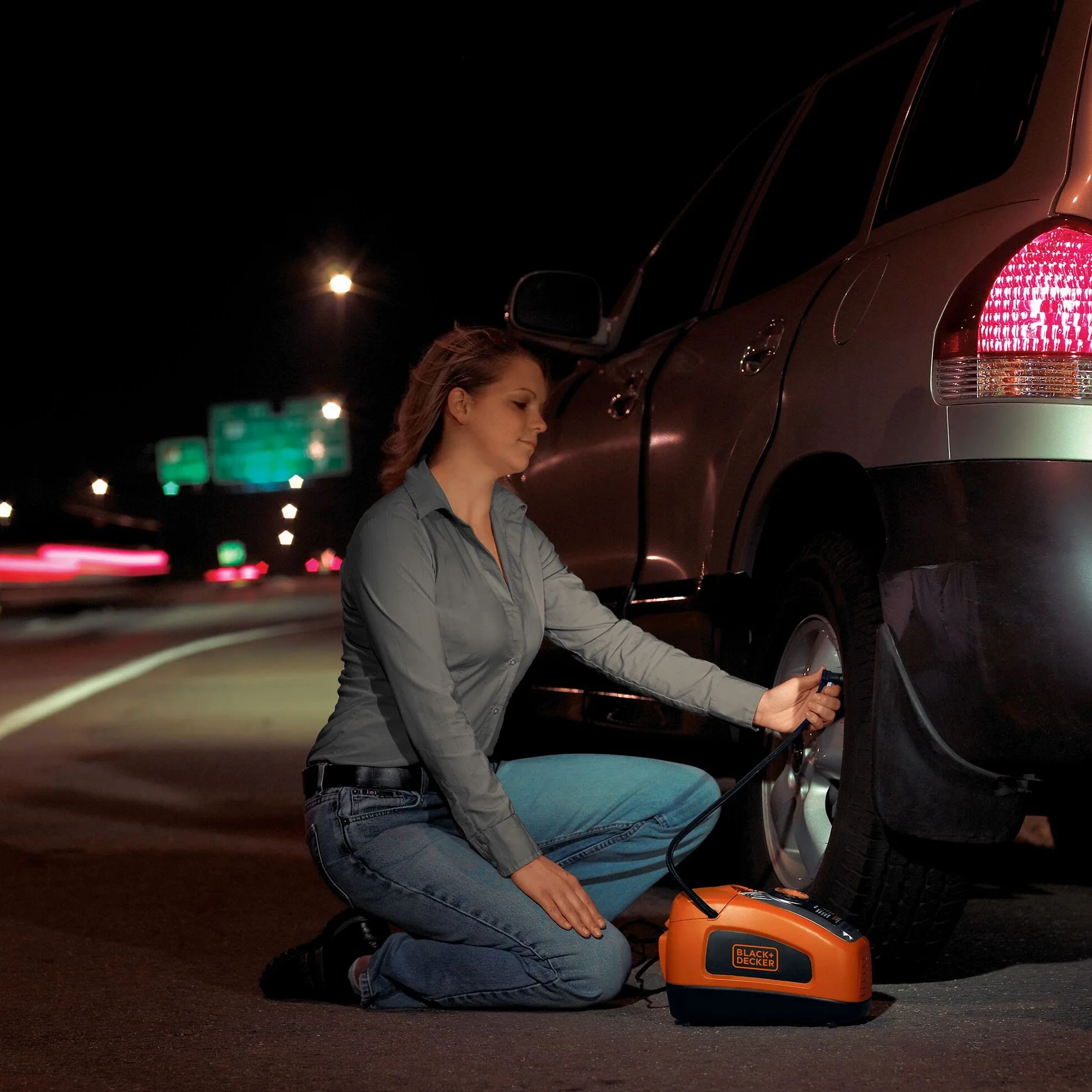 BLACK+DECKER, Compressore portatile 11 BAR. ASI300-QS
