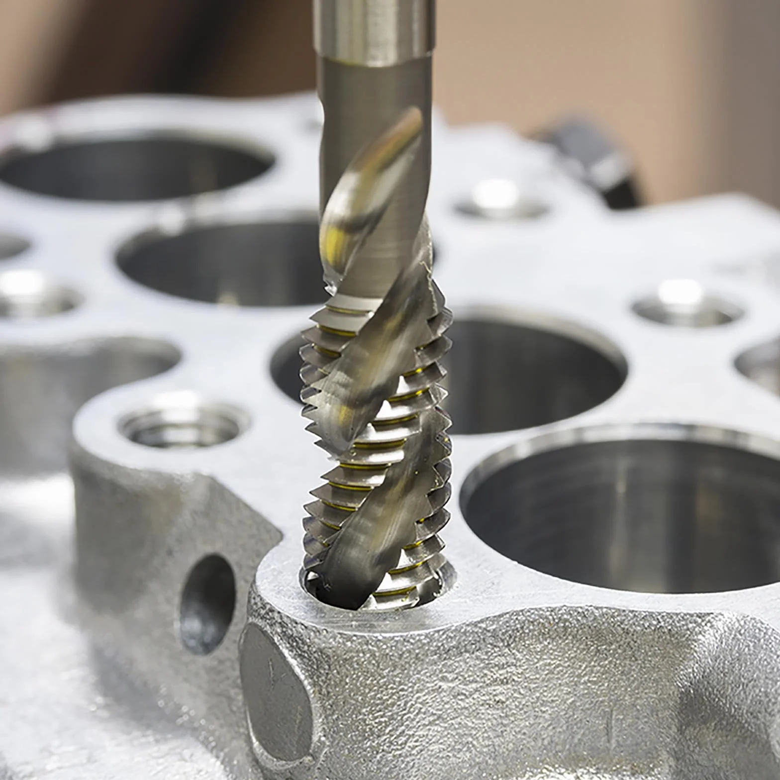 QUARKZMAN 4pz Maschi Filettatura Scanalatura Spirale, M2 x 0,4 Maschio Vite Metrico Rivestito Nitruro, Strumento Filettatura Macchina Acciaio Alta Velocità 6542 Rettificato per Riparazione