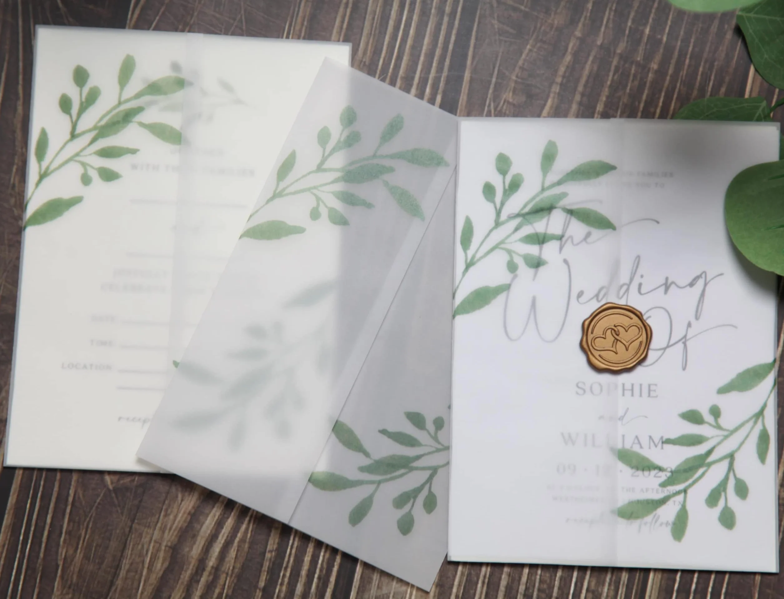Puremigo Confezione da 50 giacche in pergamena pre-piegate con stampa verde eucalipto per inviti da 12,7 x 17,8 cm, carta pergamena da 105 g/m², giacche da 12,7 x 17,8 cm, buste per inviti di nozze in