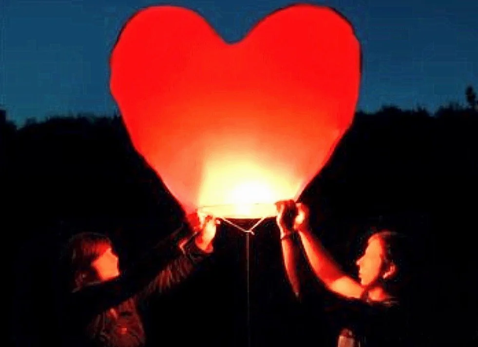 JRing 5 Pezzi Sky Lantern lanterna Cinese Cinesi Volante Mongolfiera per Matrimonio a Forma di Cuore Rosso