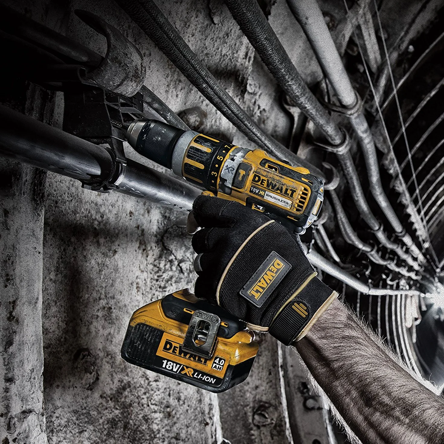 DeWalt Set di 6 Strumenti agli Ioni di Litio 18 V XR 3 x 4,0 Ah Tstak