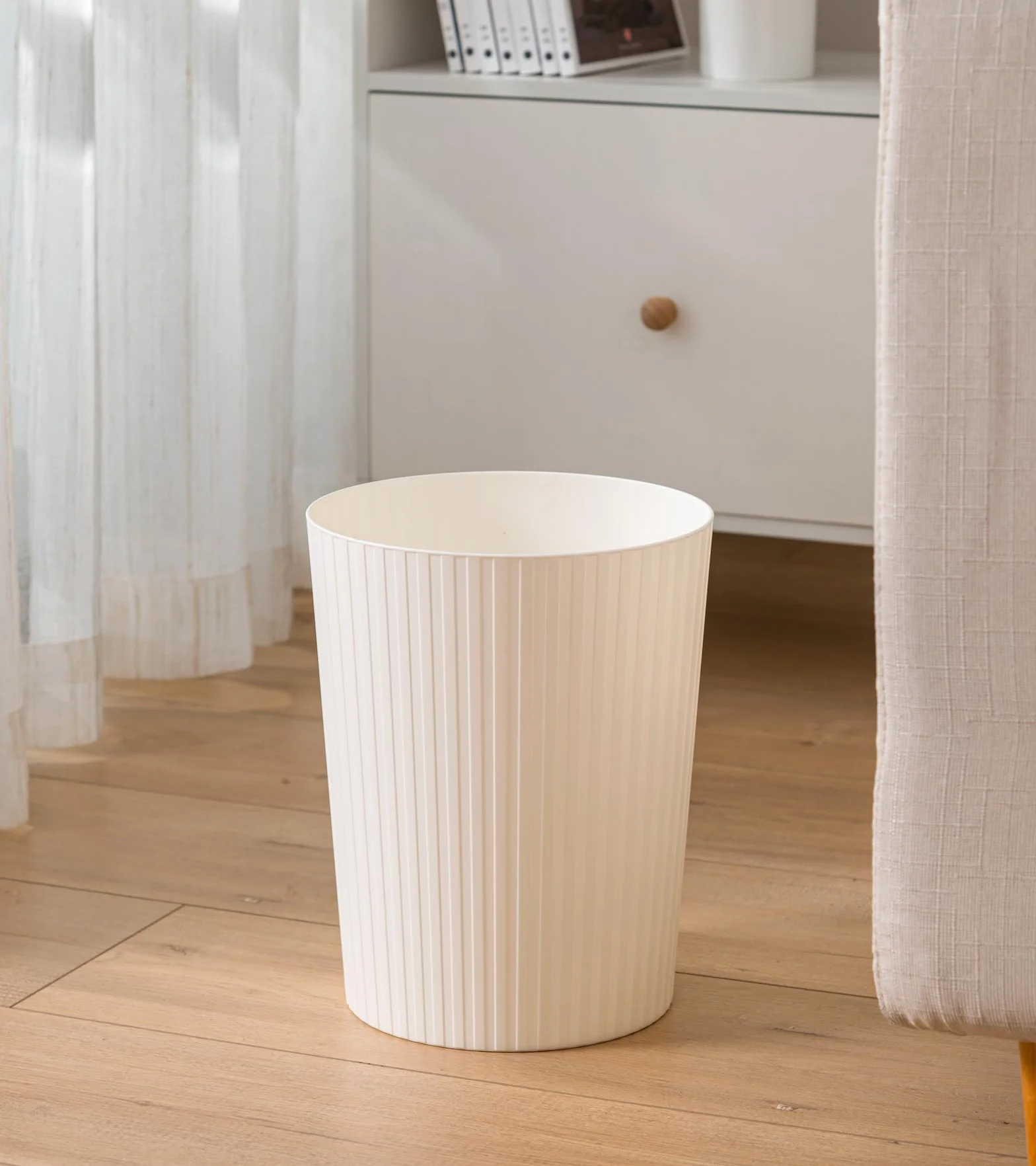 Cetomo 7.2L*3 Cestini per la Carta, Cestino per la Spazzatura di Plastica, Piccoli Cestini, Cestino Rotondo per Rifiuti per Cucine, Opaco, Apertura Superiore, Bianco, 7.2L (3 pezzi)