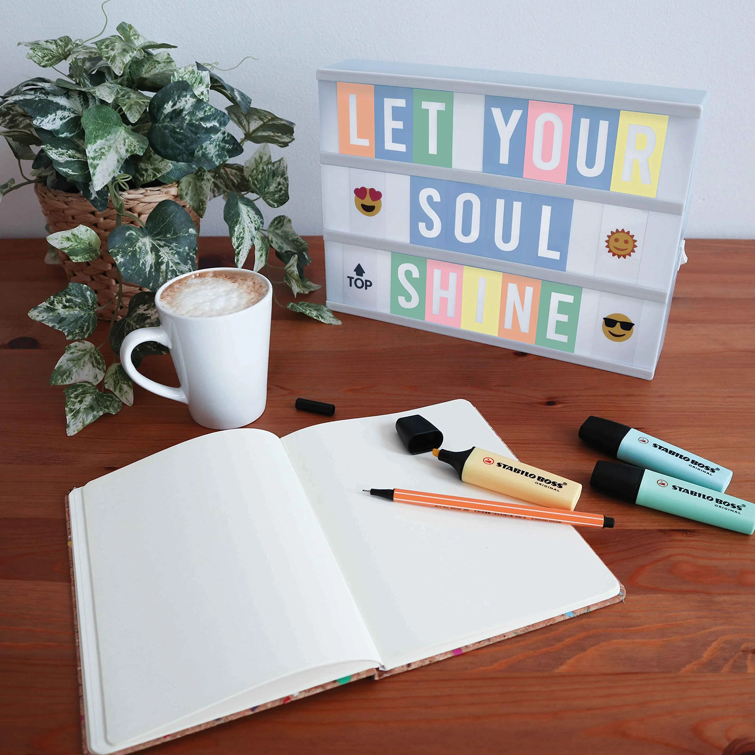 BONNYCO Light Box Blu con 400 Lettere ed Emoji, 2 Pennarelli. Lavagna Luminosa con Lettere, Idee Regalo Bambini per Compleanno e Natale. Scritte Luminose per Decorazioni Camera Ragazzo e Bambino