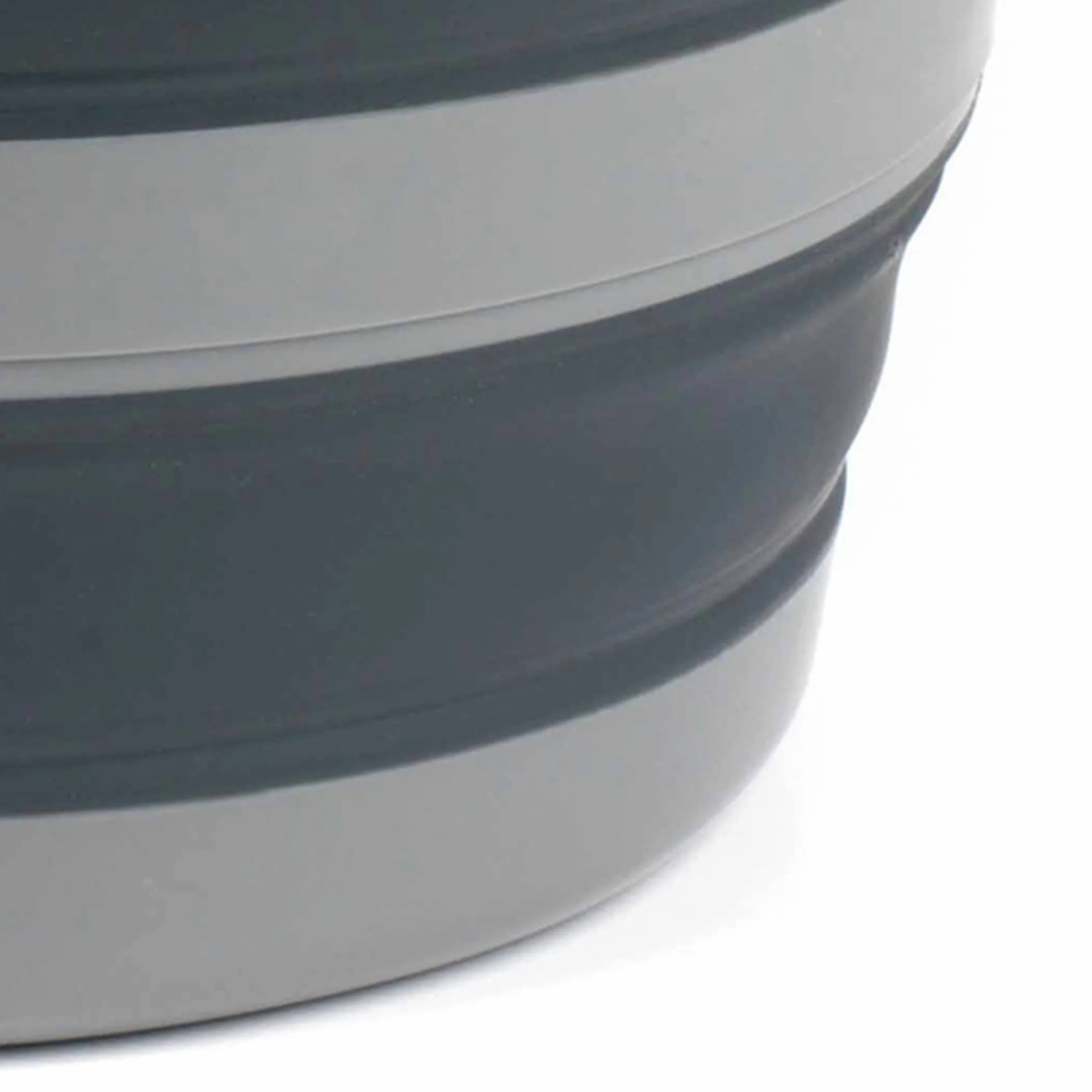 Russell Hobbs LA053879GRYEU cesto della biancheria in plastica con Maniglie di facile presa, 27L cestello di lavaggio, Design durevole e pieghevole, risparmio di spazio e facile da pulire, nero/grigio