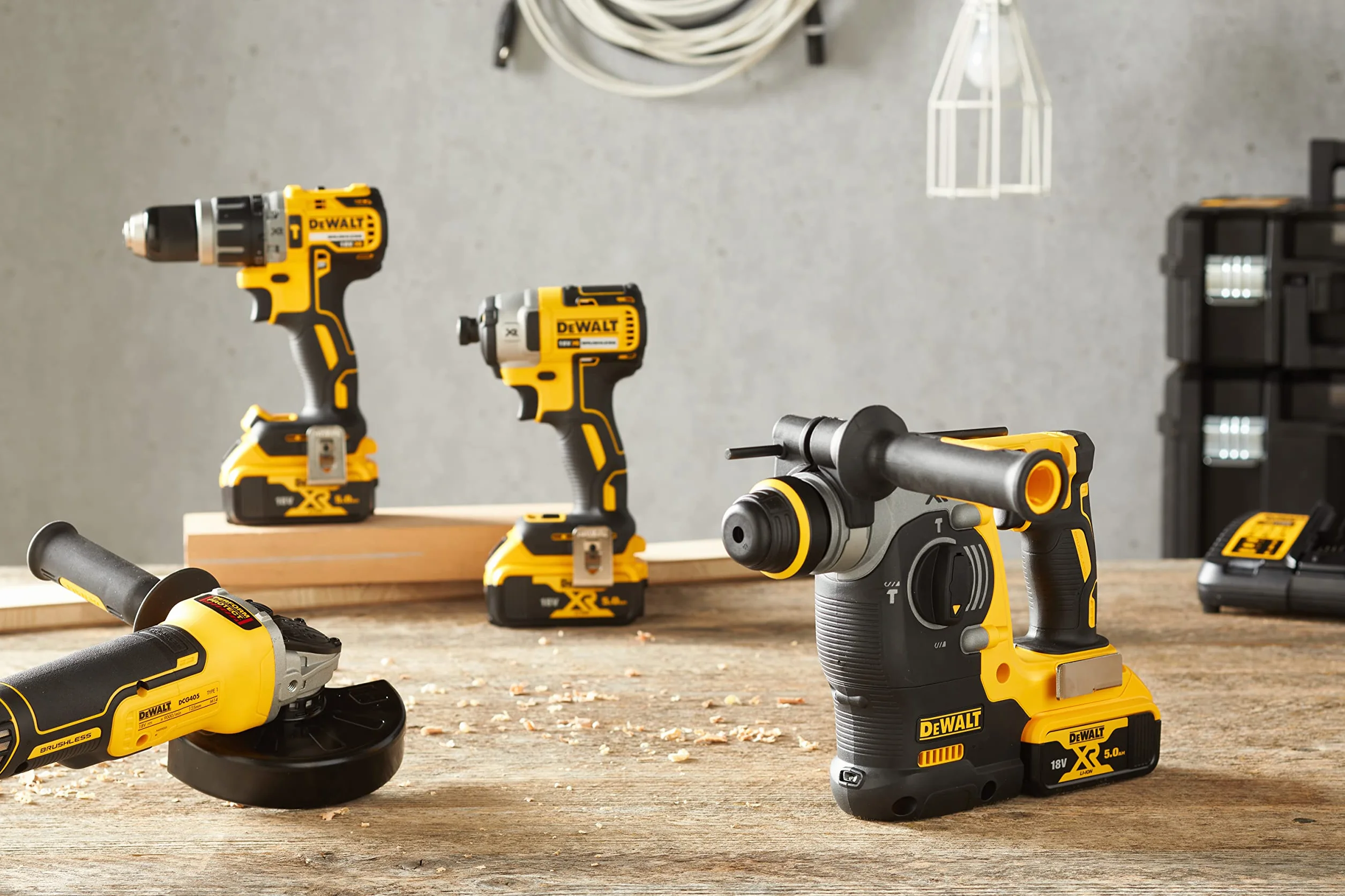 DEWALT XR 18V kit di 4 utensili, DCK422P3T-QW