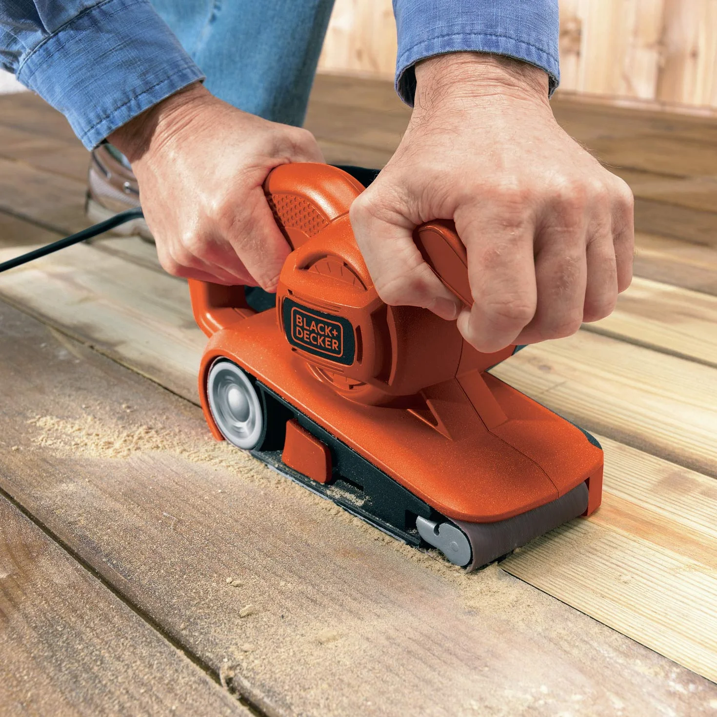 BLACK+DECKER Levigatrice a Nastro