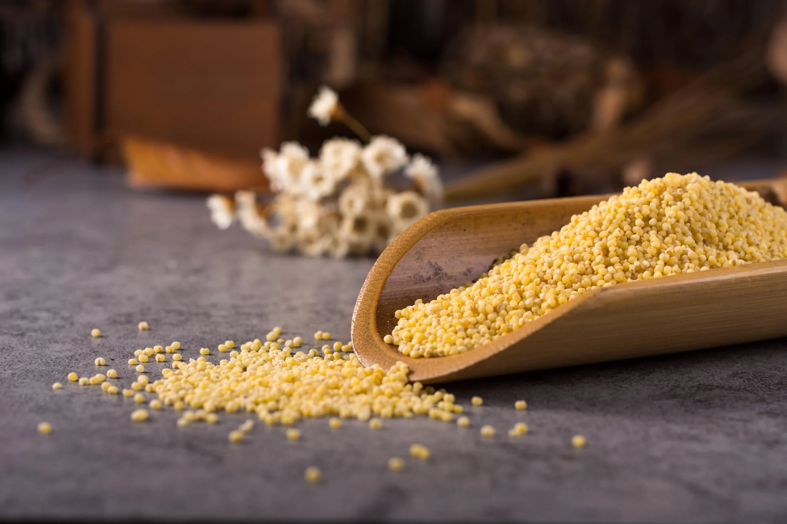èMiele - 200 gr di granelli di pura cera d'api, biologica, italiana, ideale per cosmetici, panni di cera alimentari e candele