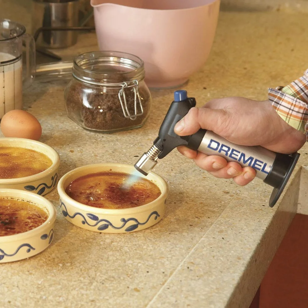 Dremel Versaflame 2200 Mini Saldatore a Butano, Tempo Massimo di Combustione 75 Minuti, 4 Accessori per Saldare, Brasare e Termoretrarre
